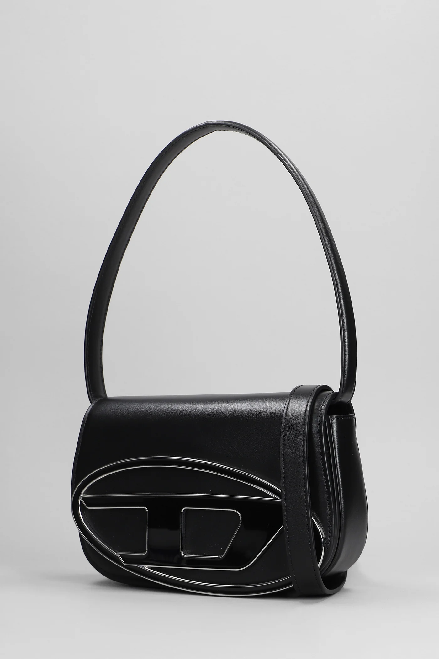 1dr Shoulder bag in black leather - Image 10
