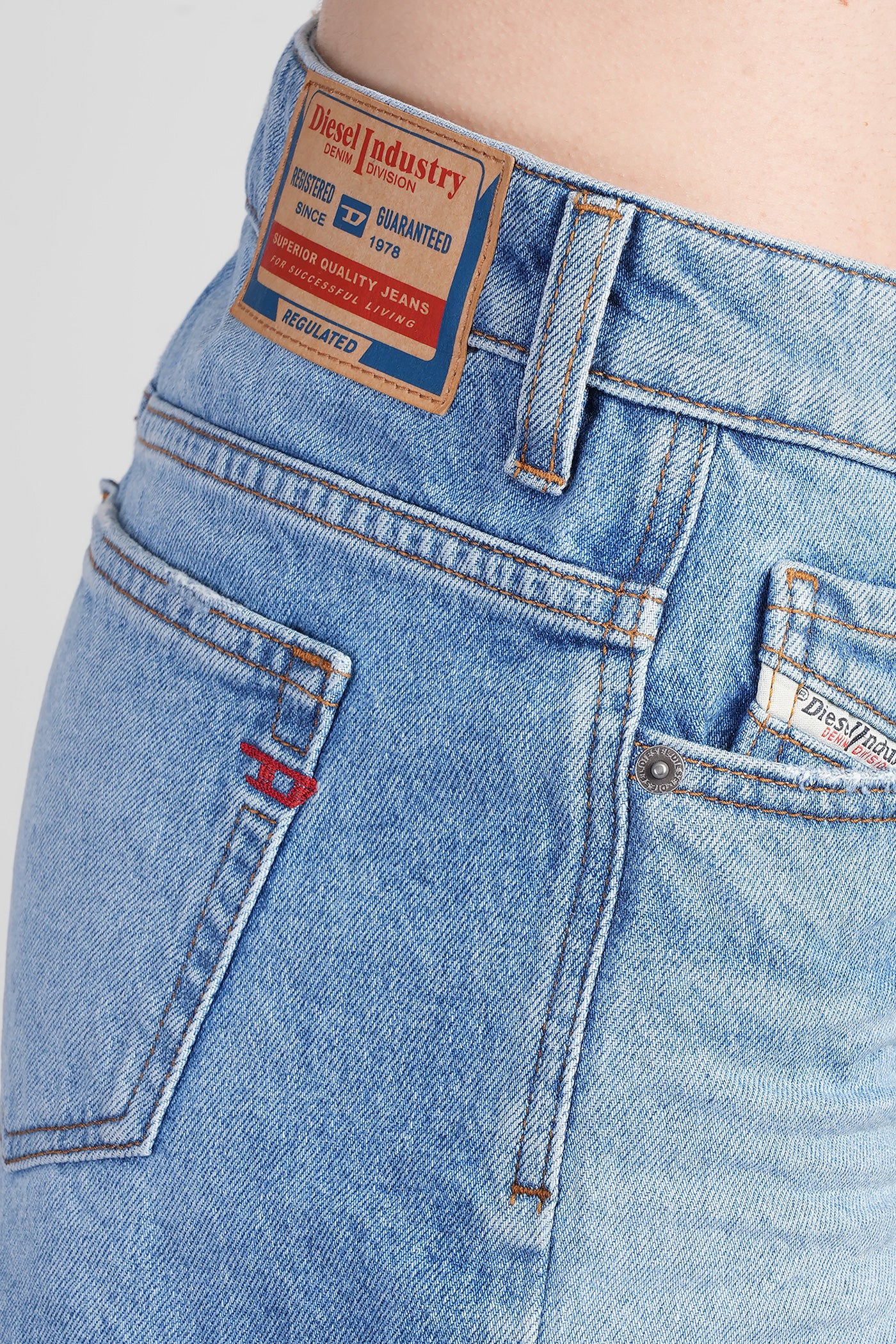 De yuba Shorts in blue denim - Image 5