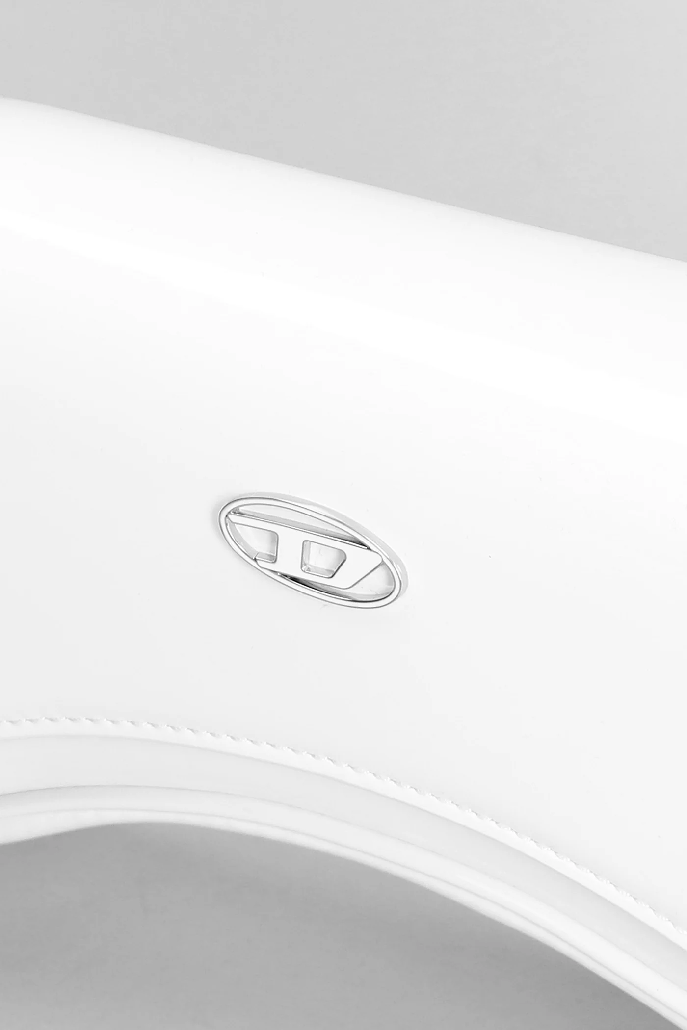 Play Shoulder bag in white Polyuretan - Image 4