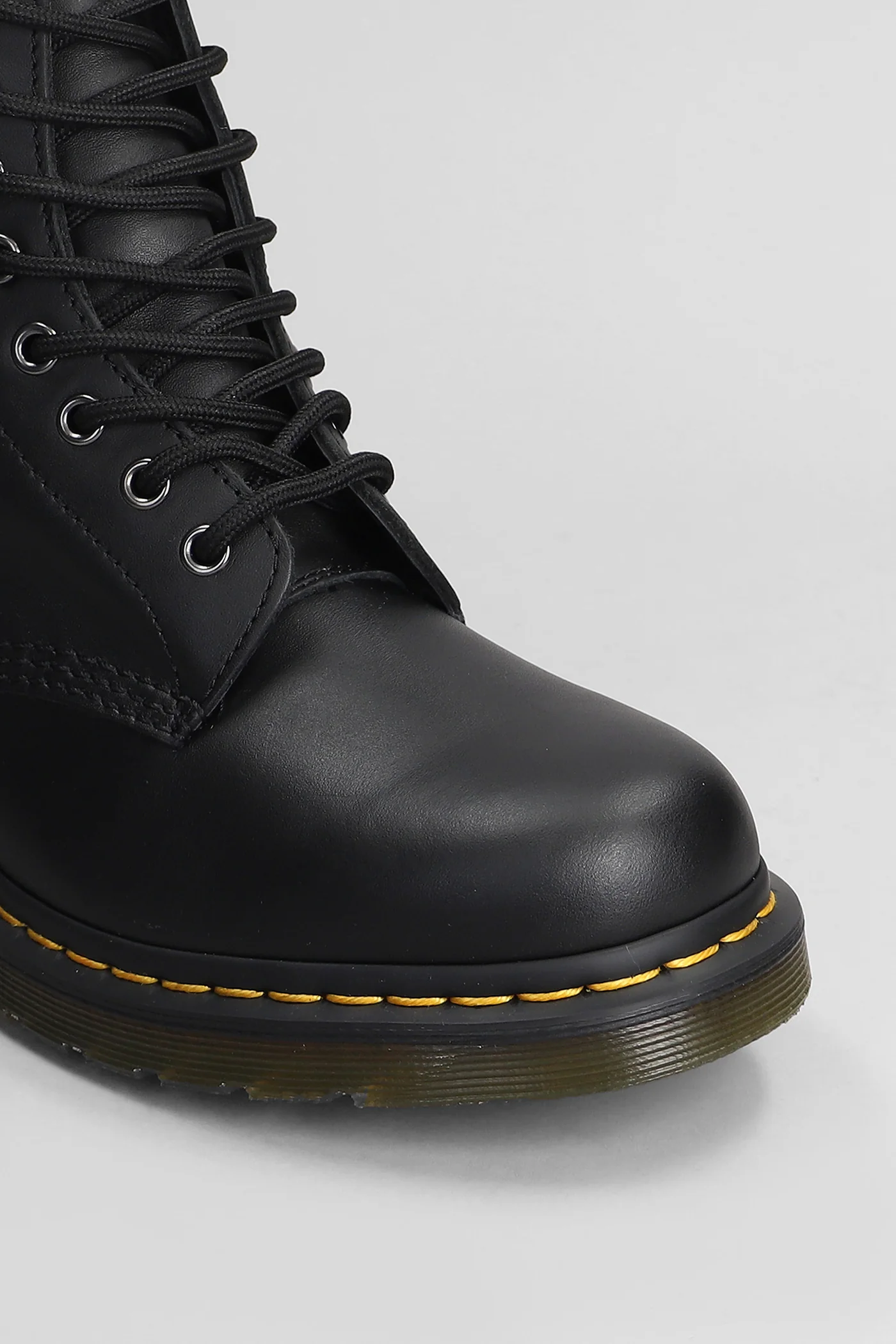 1460 Combat boots in black leather - Image 5
