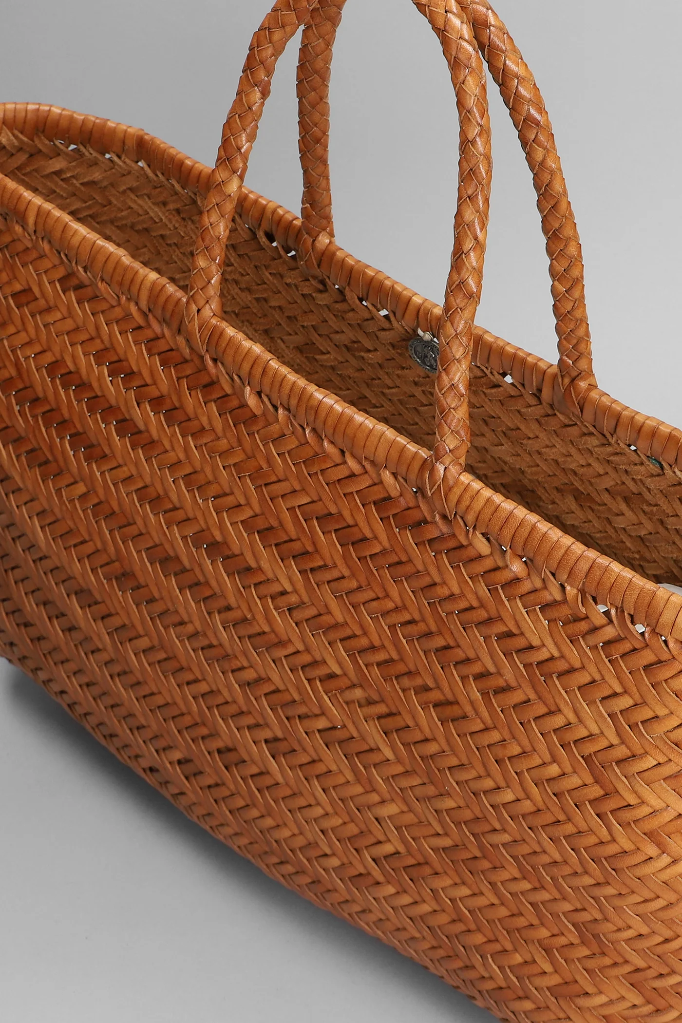 Bamboo Triple Jump Tote in leather color leather - Image 4