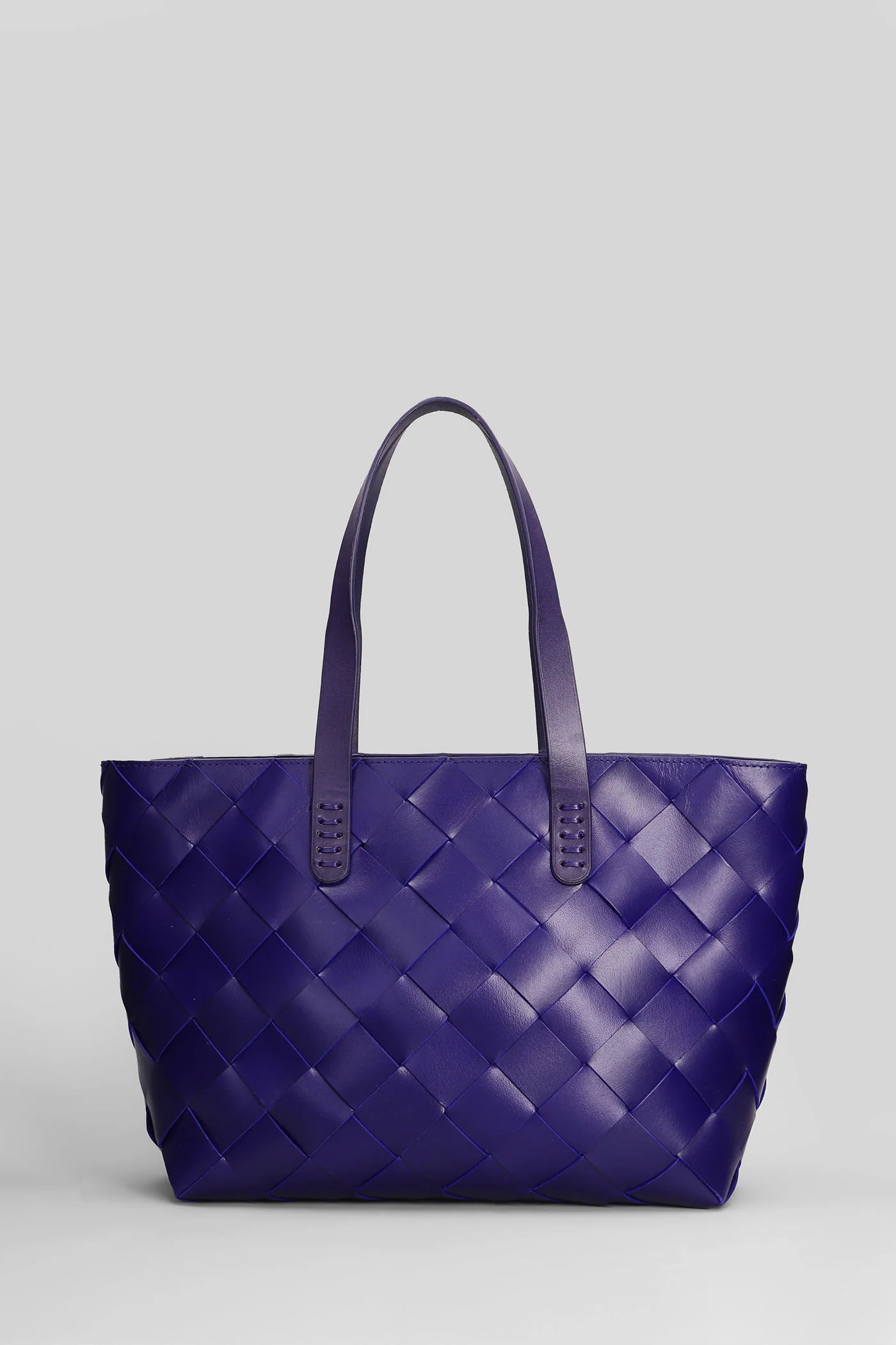 Crossover basket Tote in Viola leather - Image 3