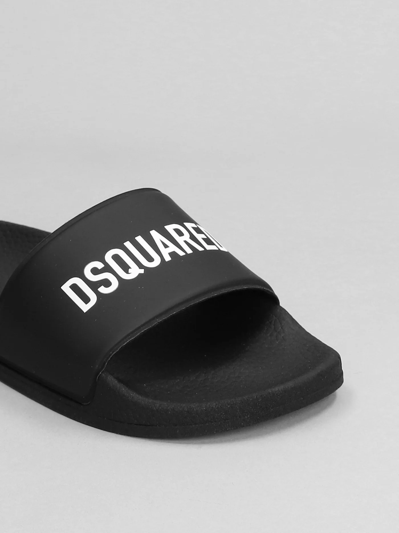 Flats in black rubber/plasic - Image 5