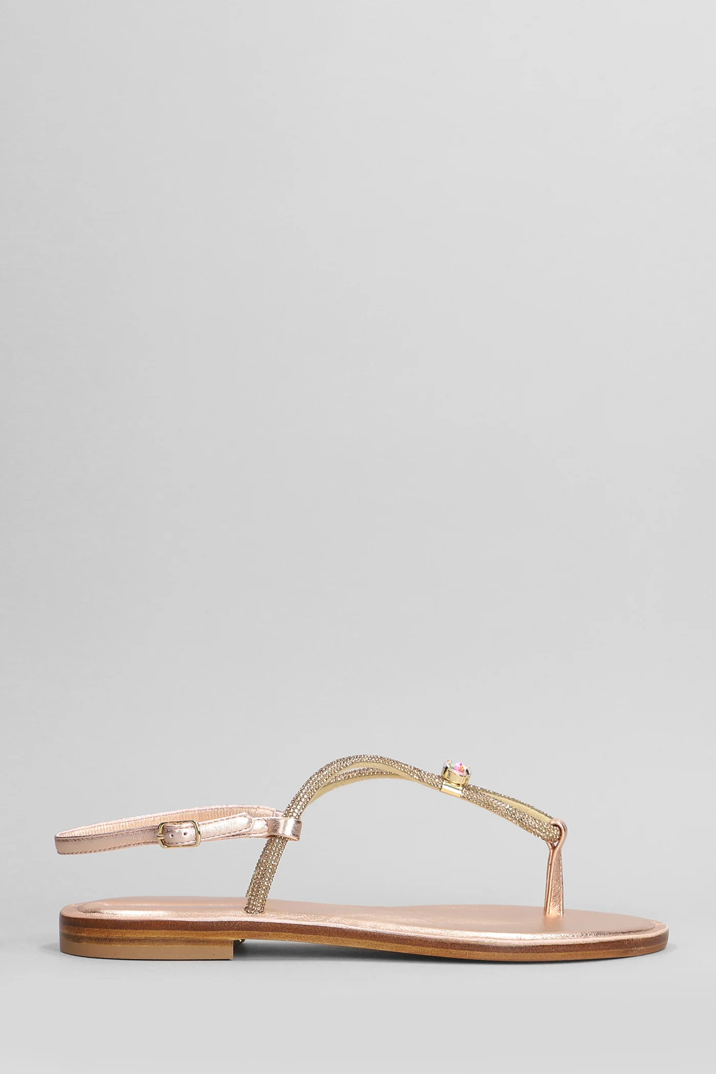 Flats in copper leather