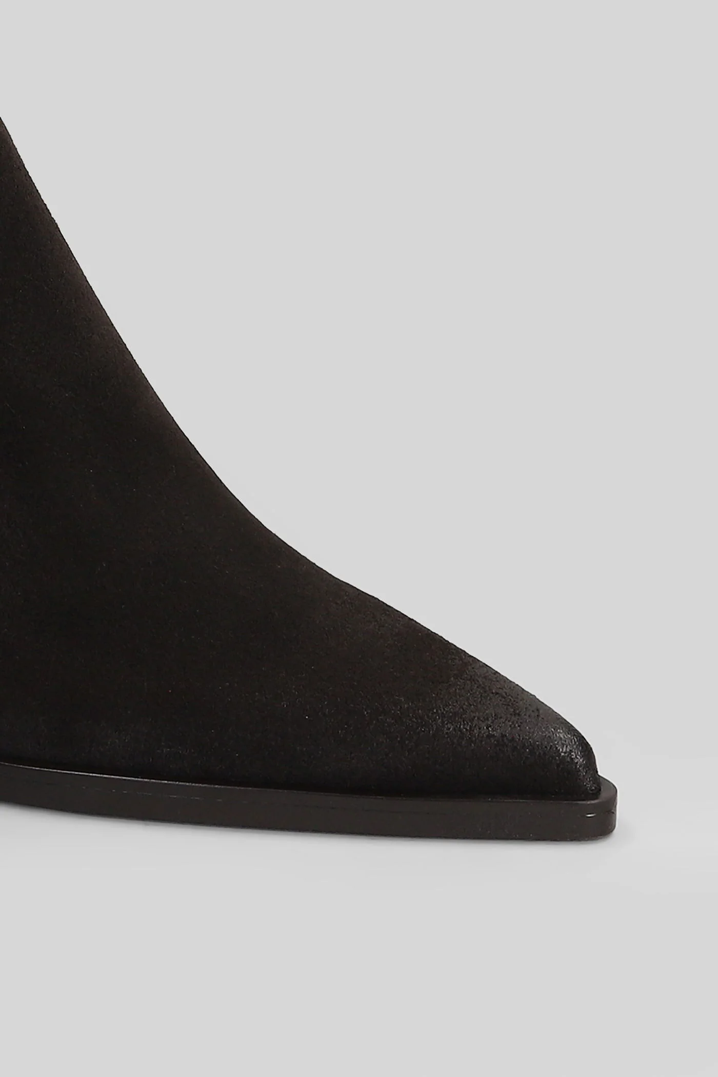 low heels Ankle boots in brown suede - Image 5