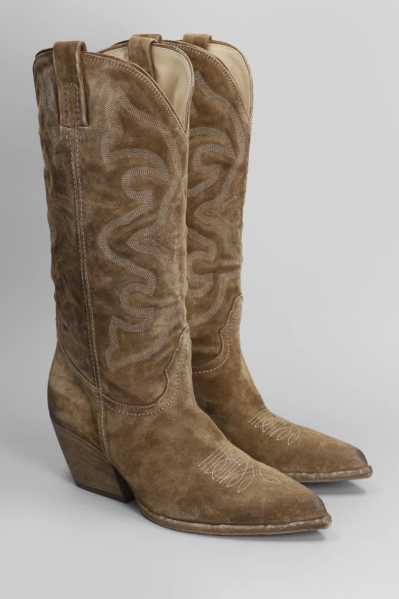 texan boots in Camel suede - Image 2