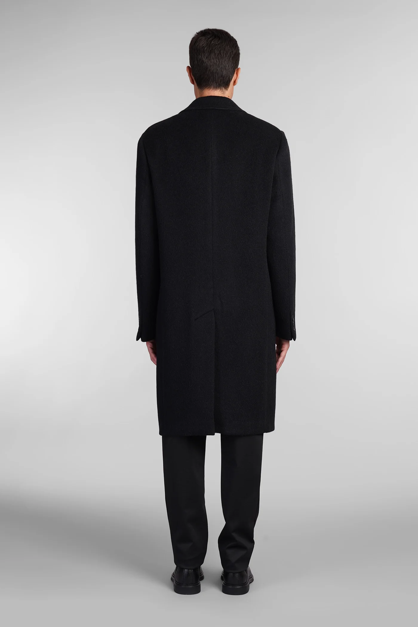 Coat in black wool - Image 3