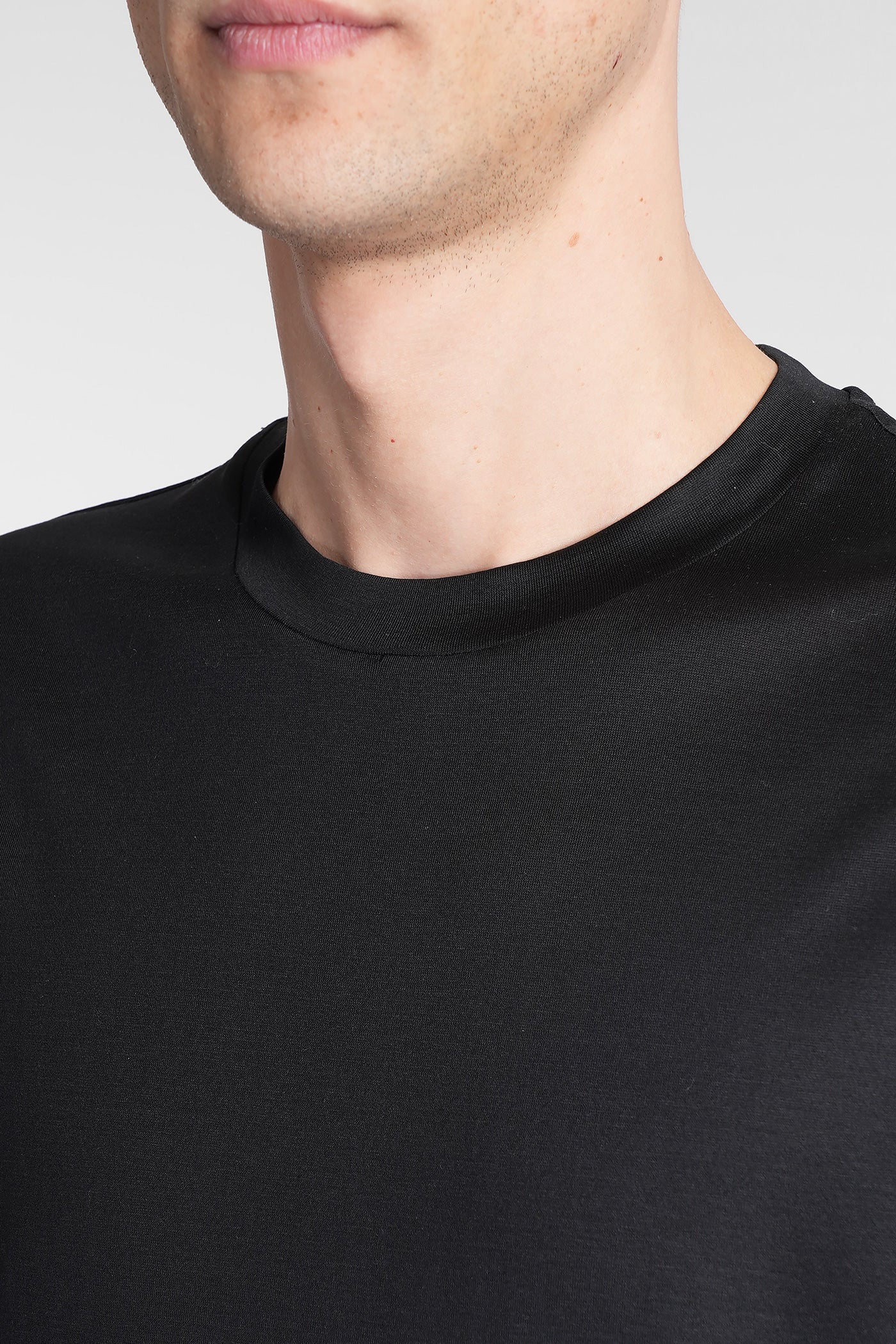 T-Shirt in black wool and polyester - Image 5