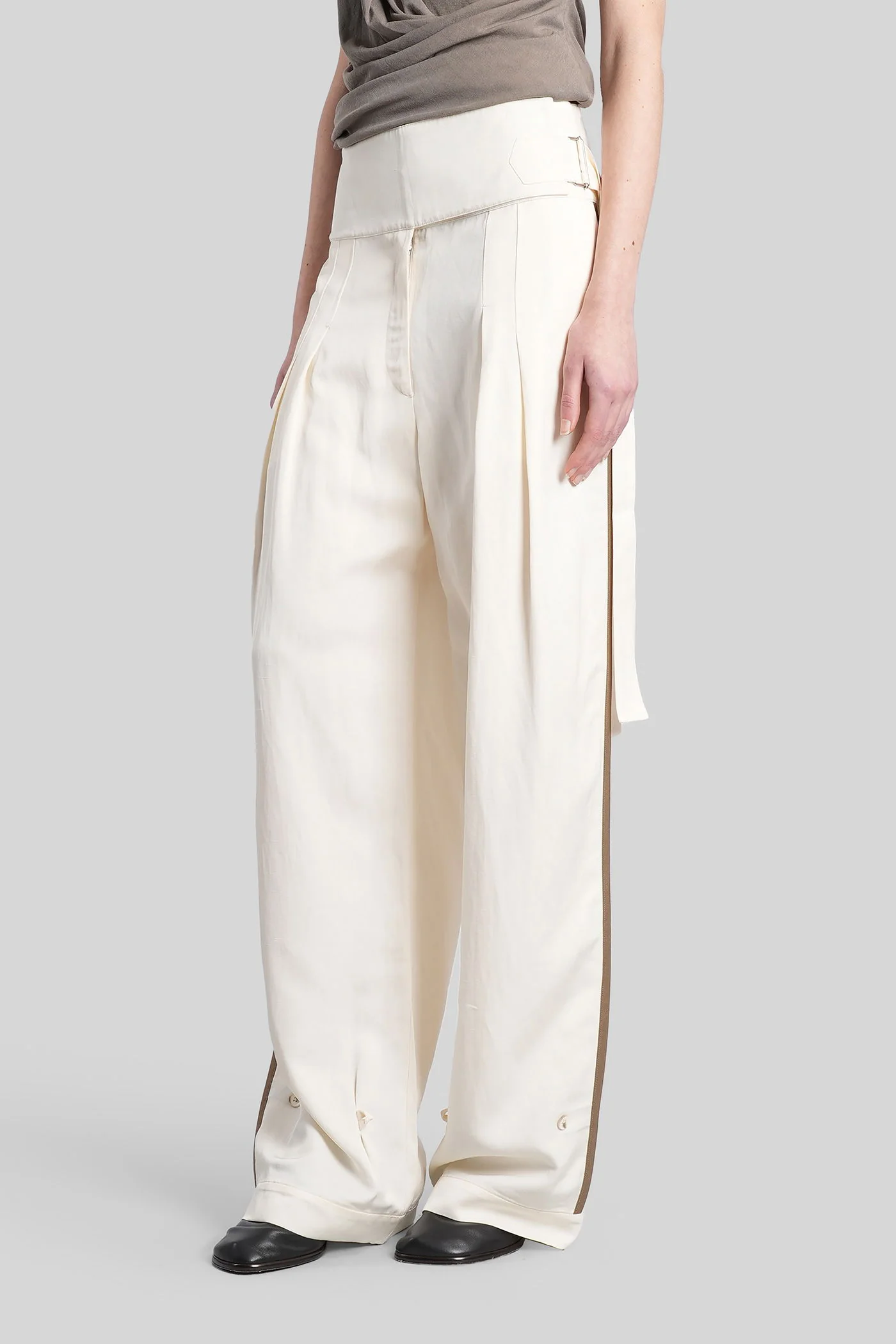 Pants in beige viscose - Image 4