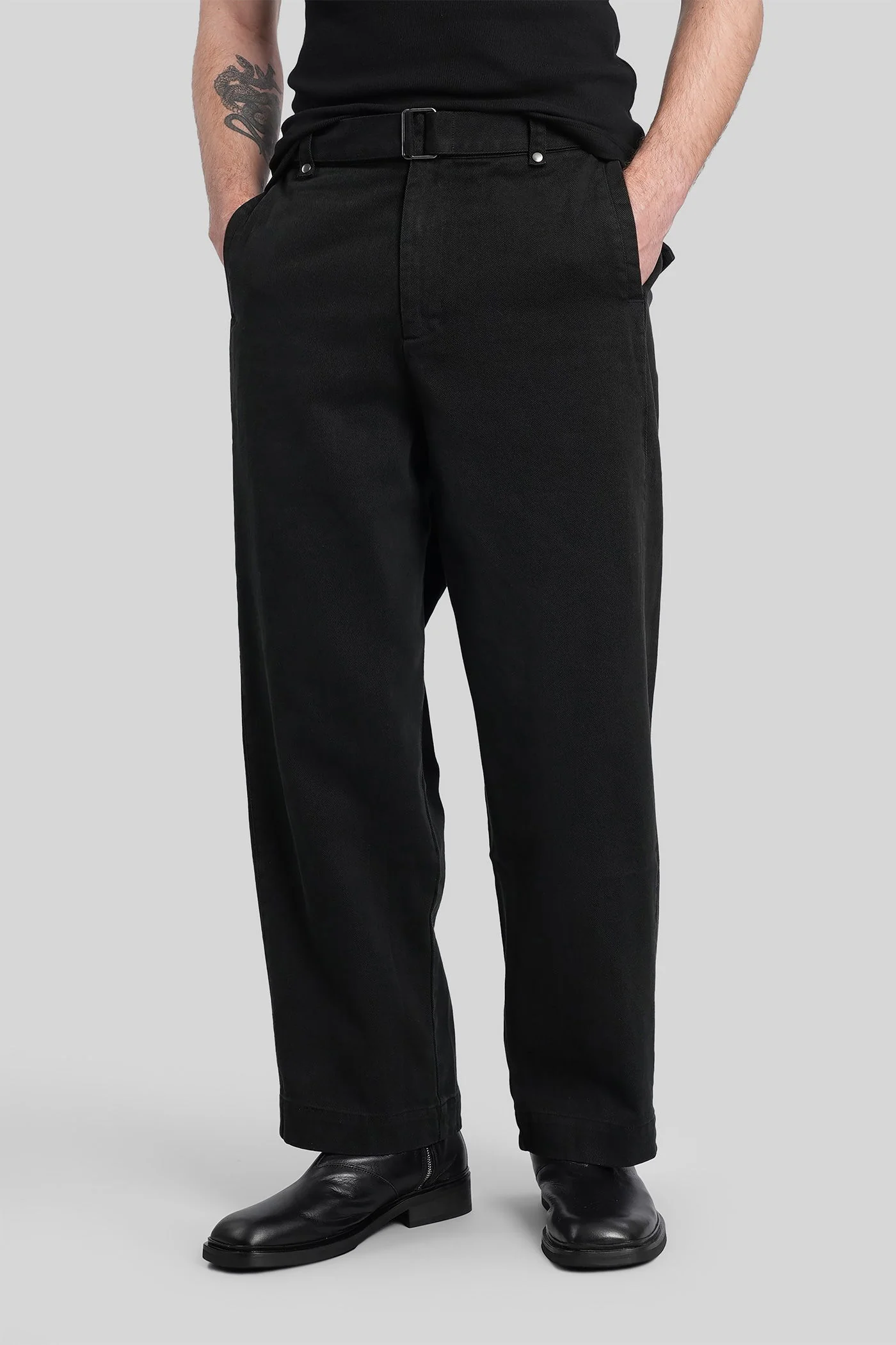 Pants in black cotton