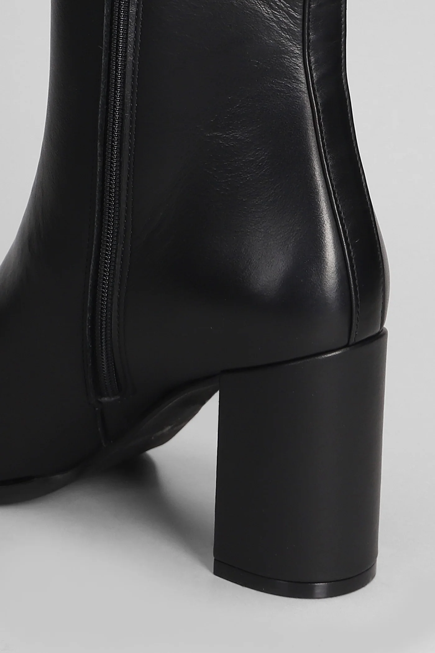 High heels Ankle boots in black leather - Image 5