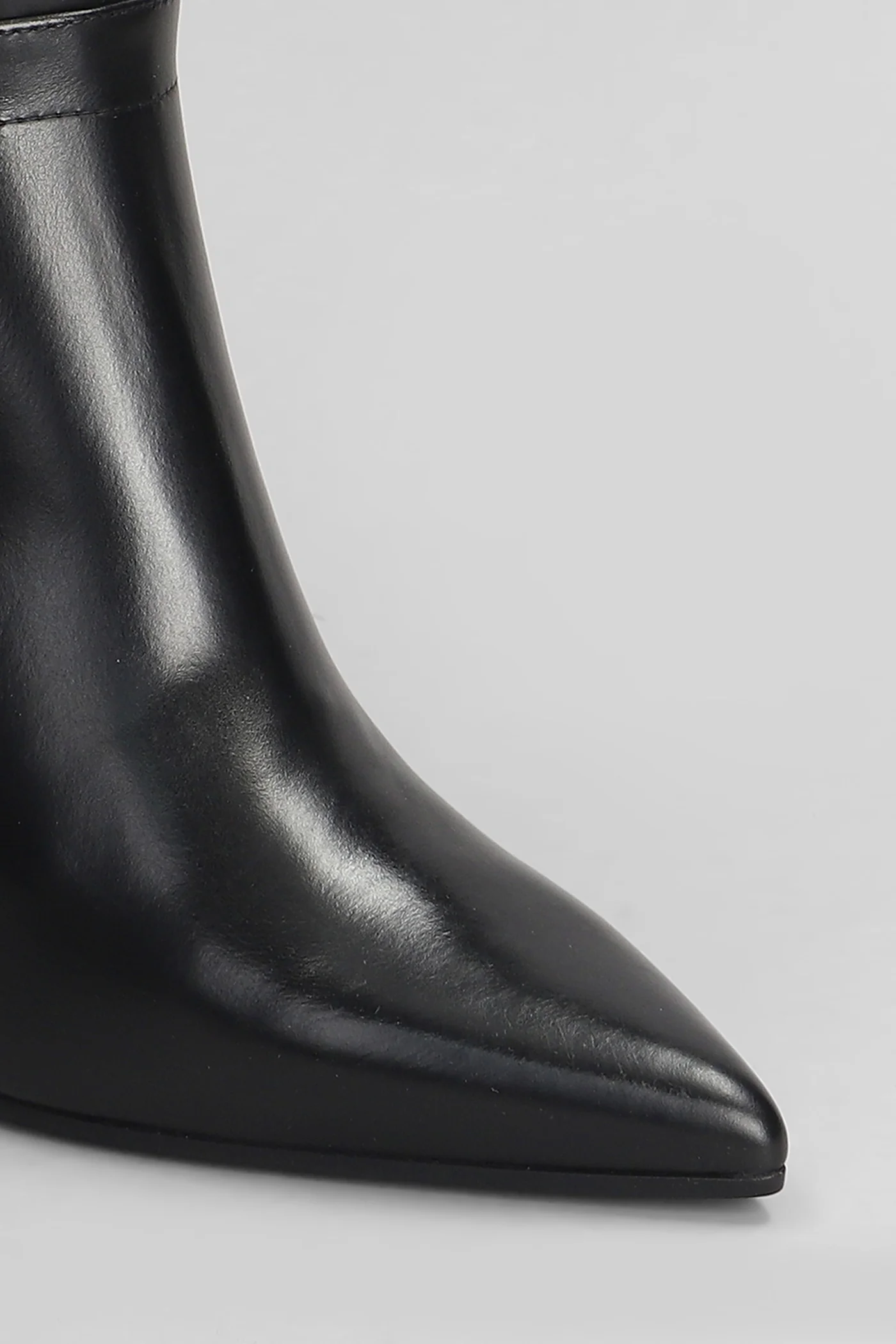 High heels Ankle boots in black leather - Image 5