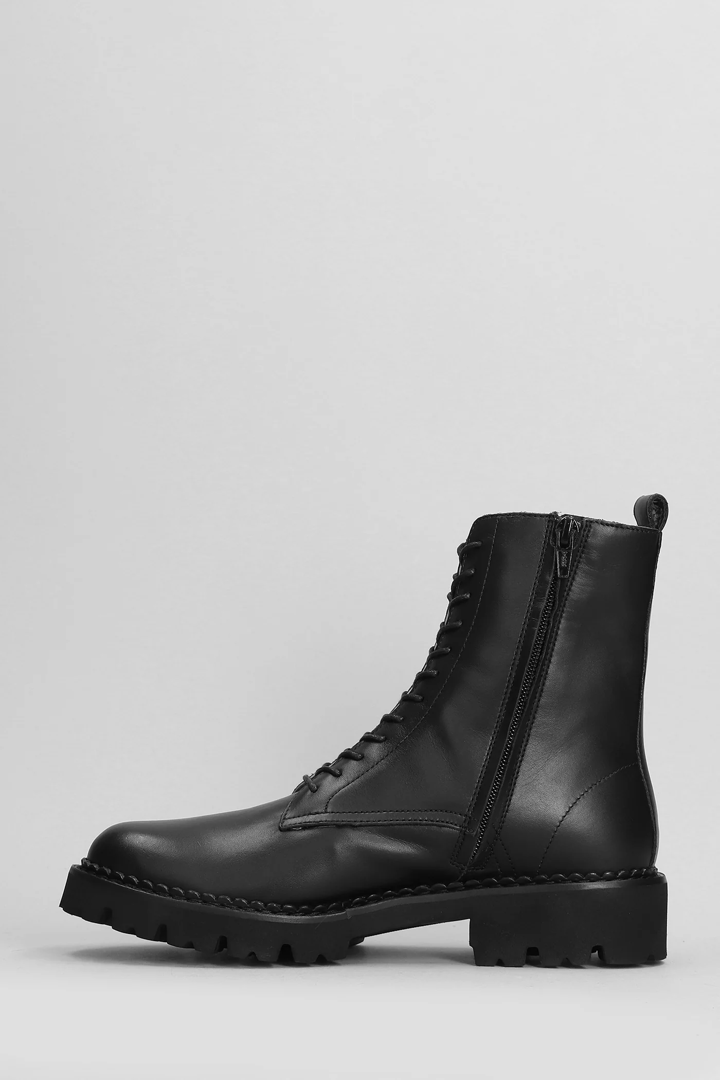Combat boots in black leather - Image 3