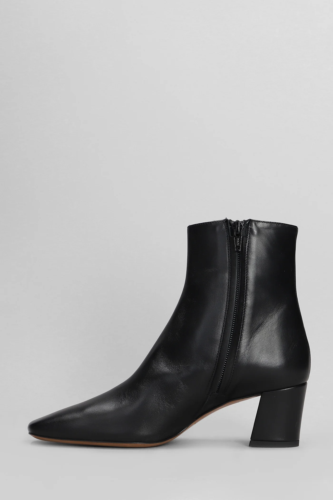High heels Ankle boots in black leather - Image 3