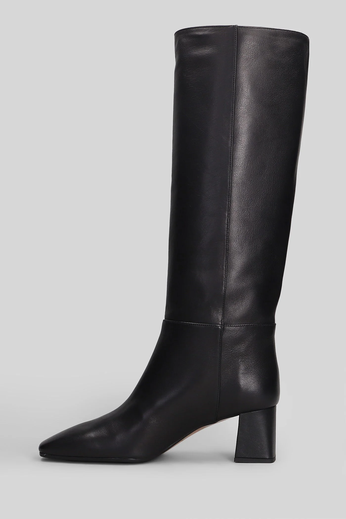 High heels boots in black leather - Image 3
