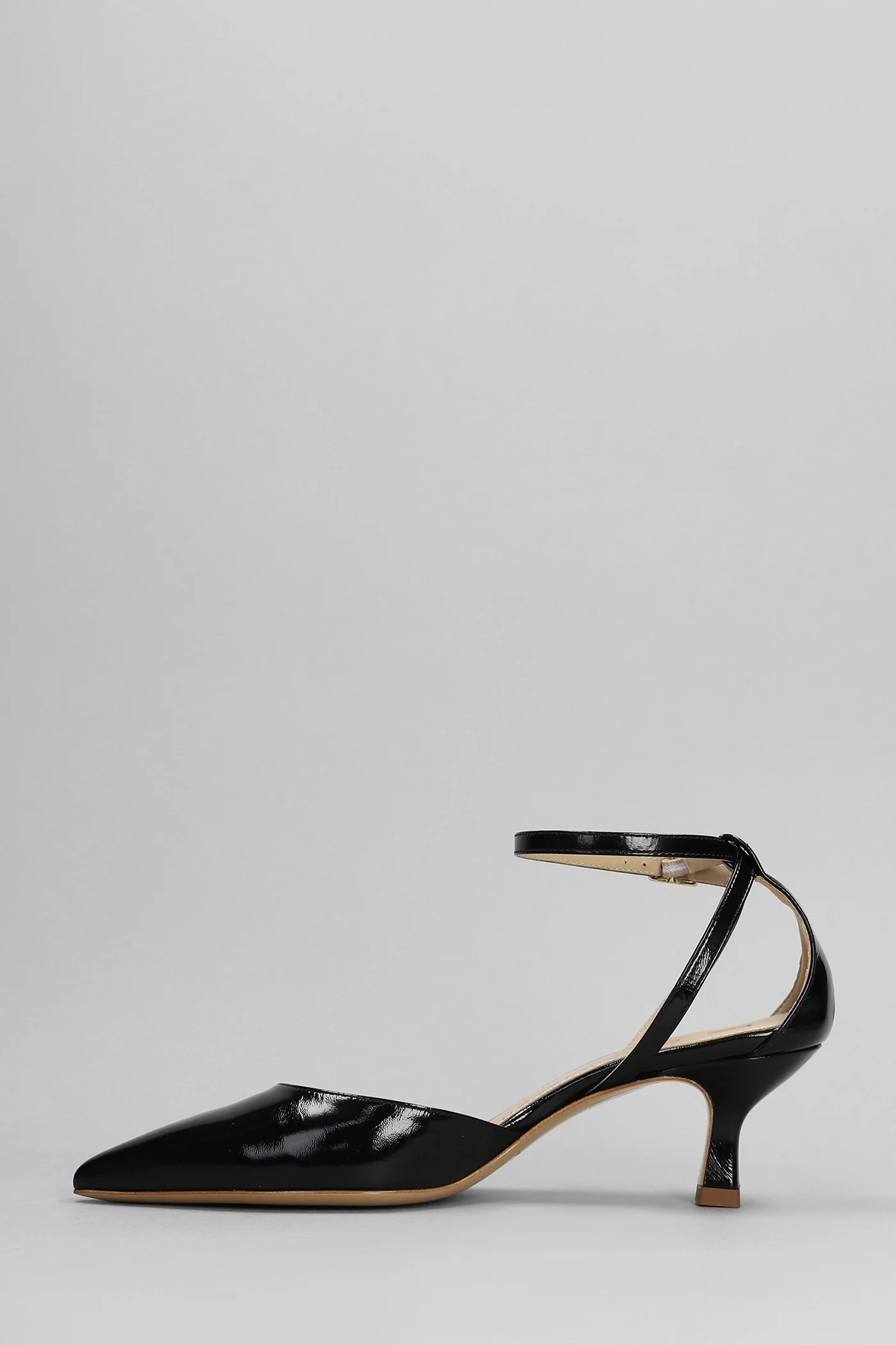 Pumps in black leather - Image 3