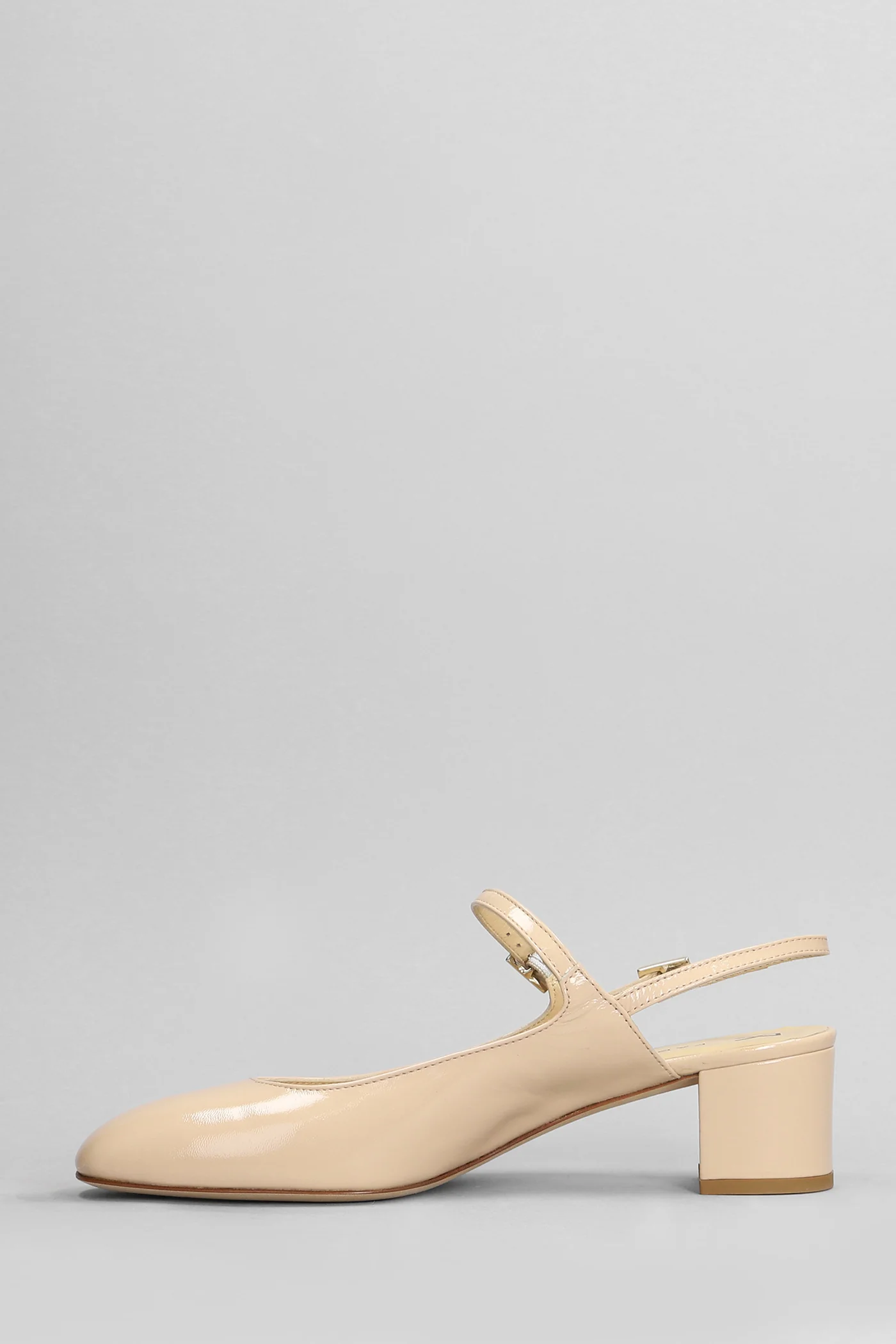 Pumps in powder patent leather - Image 3