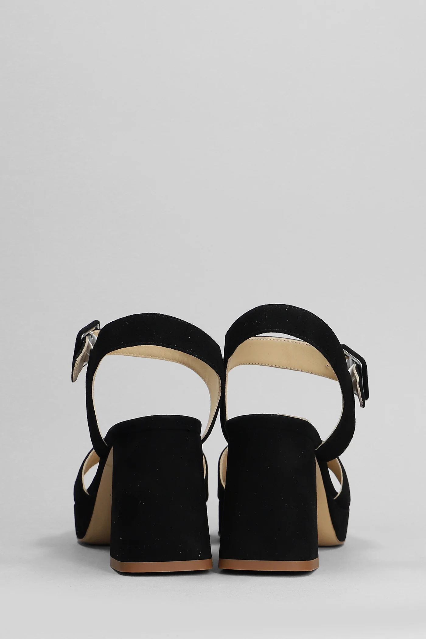 Sandals in black suede - Image 4