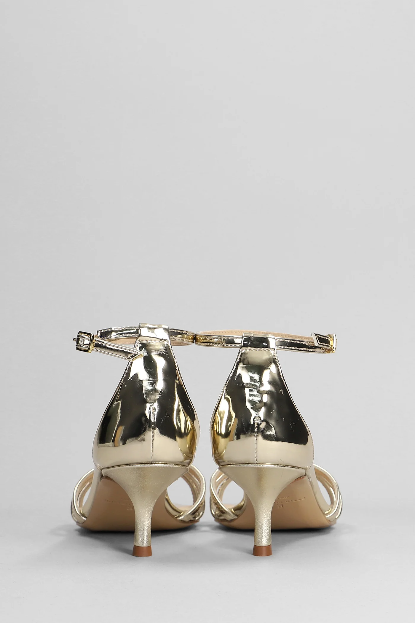 Sandals in platinum leather - Image 4