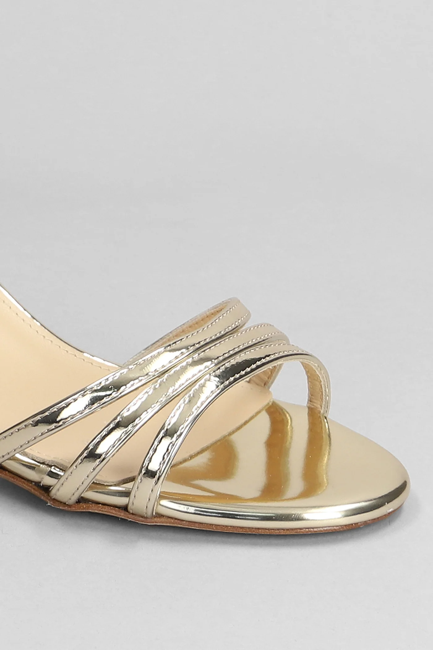Sandals in platinum leather - Image 5