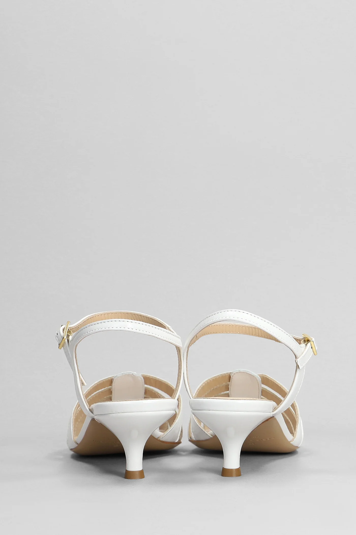 Sandals in white leather - Image 4