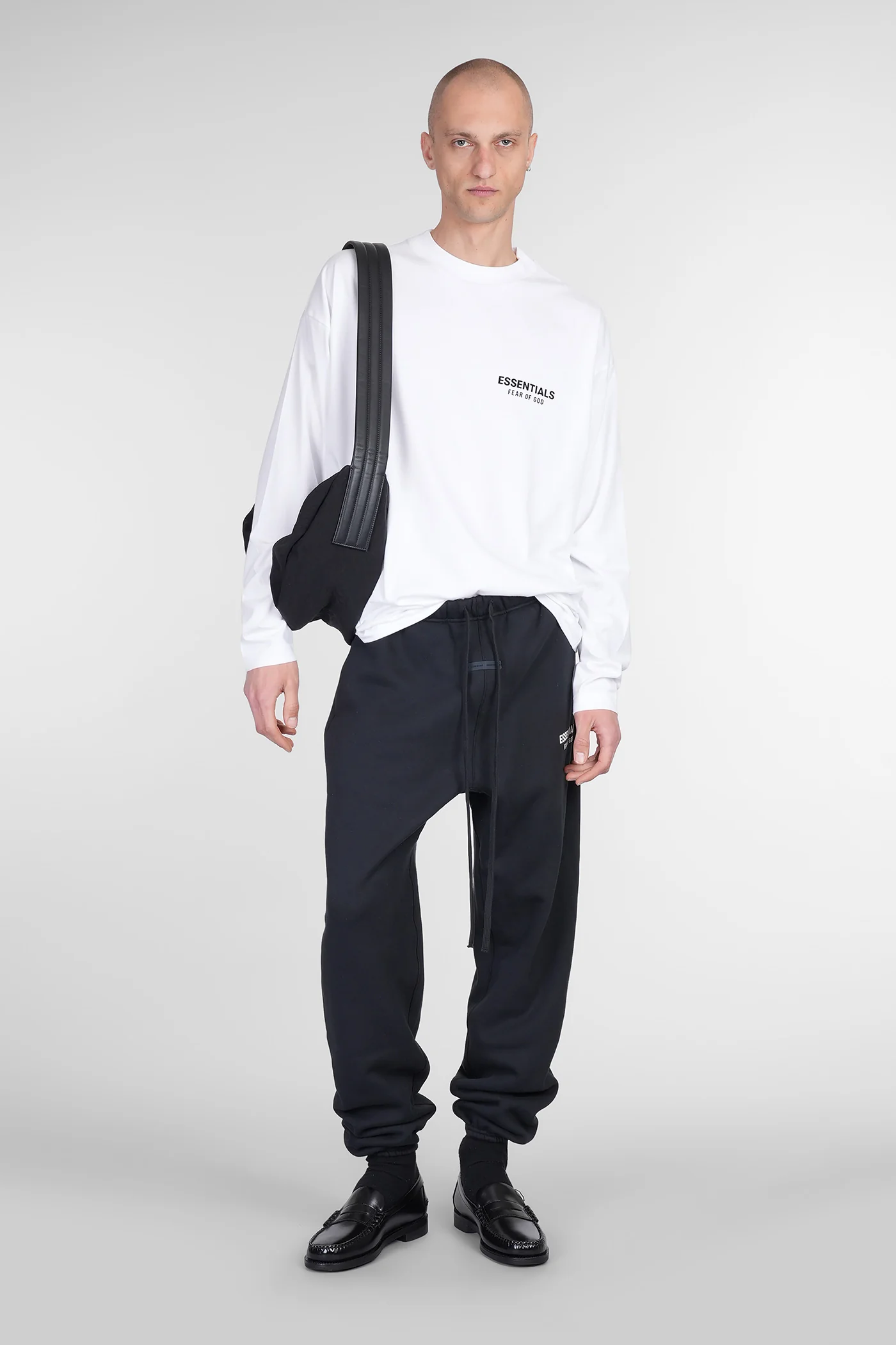 in white cotton - Image 2