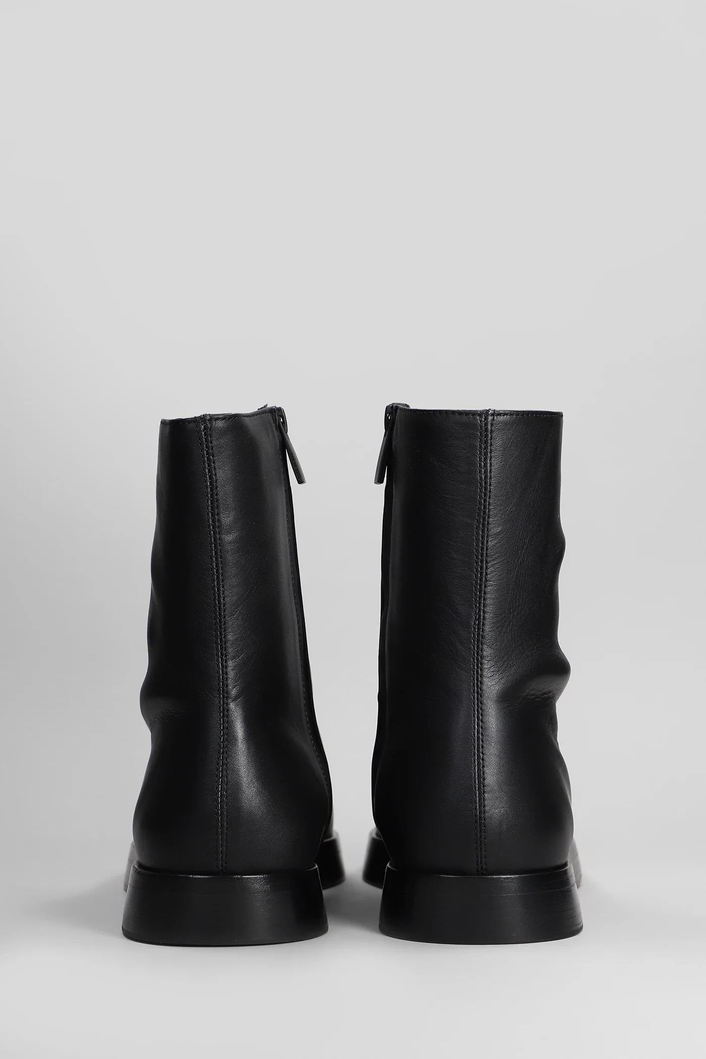Mule high Ankle boots in black leather - Image 4