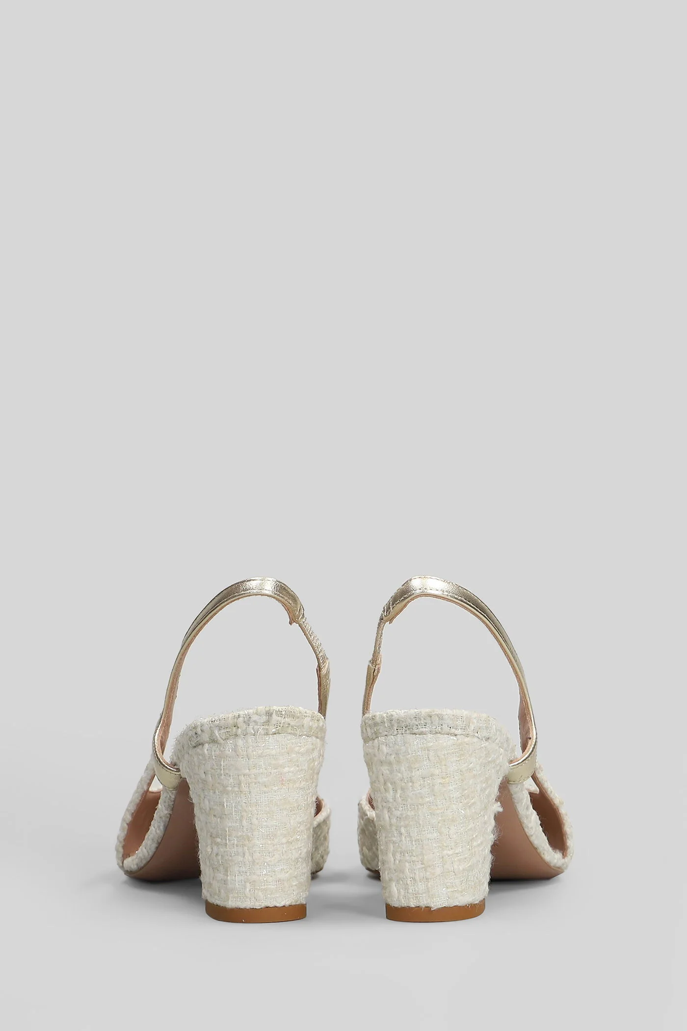 Shirley Pumps in beige fabric - Image 4
