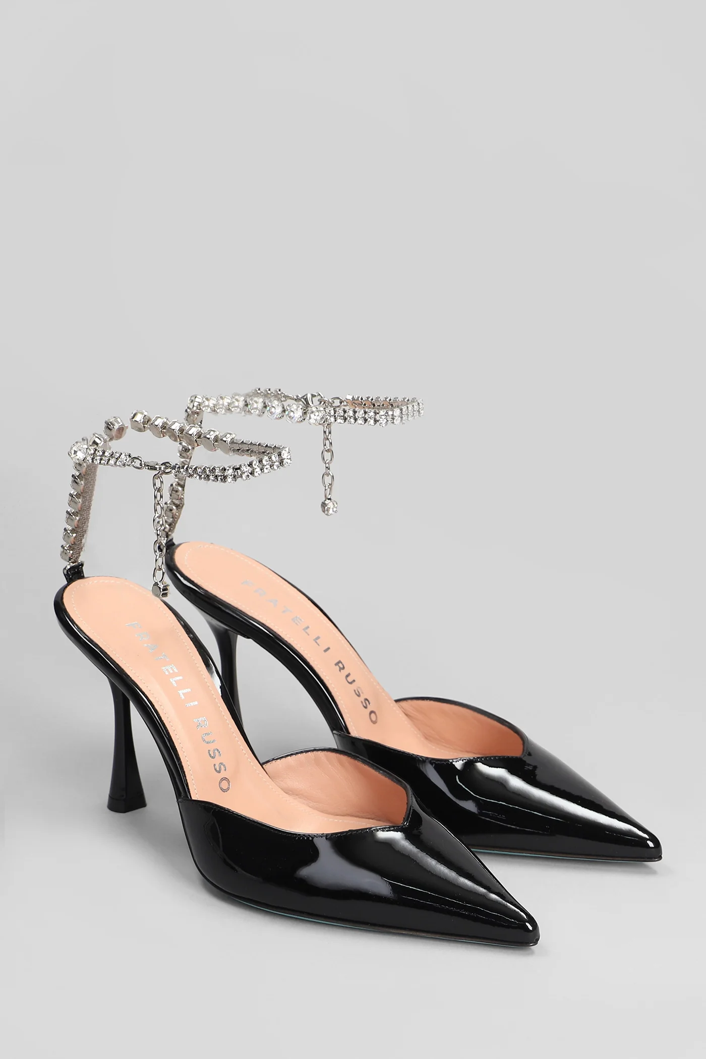 Pumps in black patent leather - Image 2