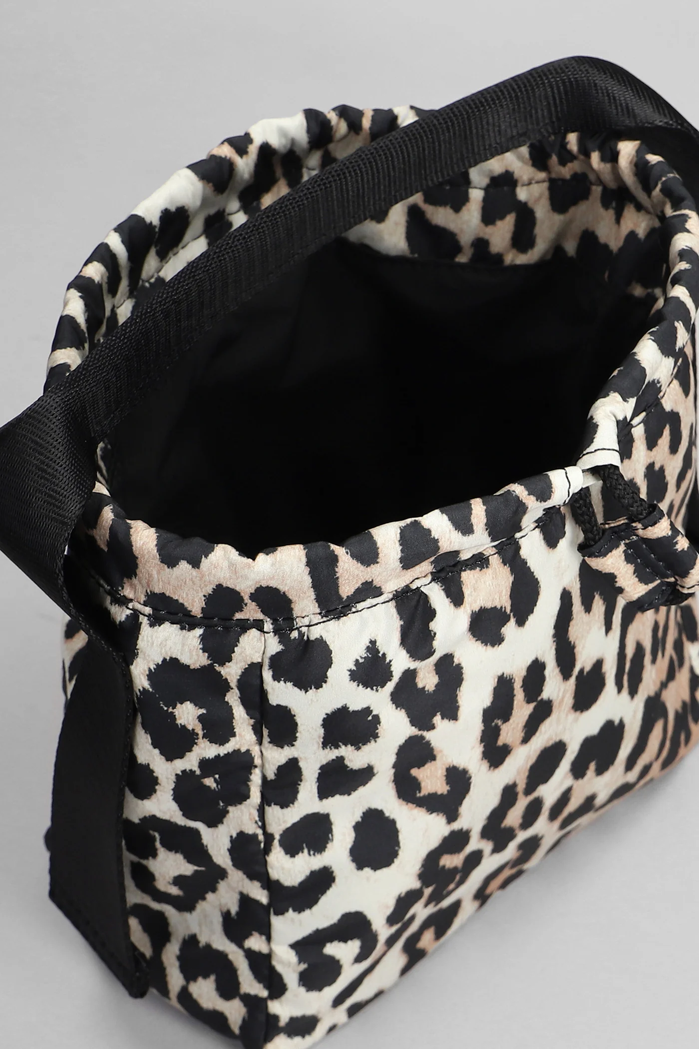 Hand bag in Animalier polyester - Image 4
