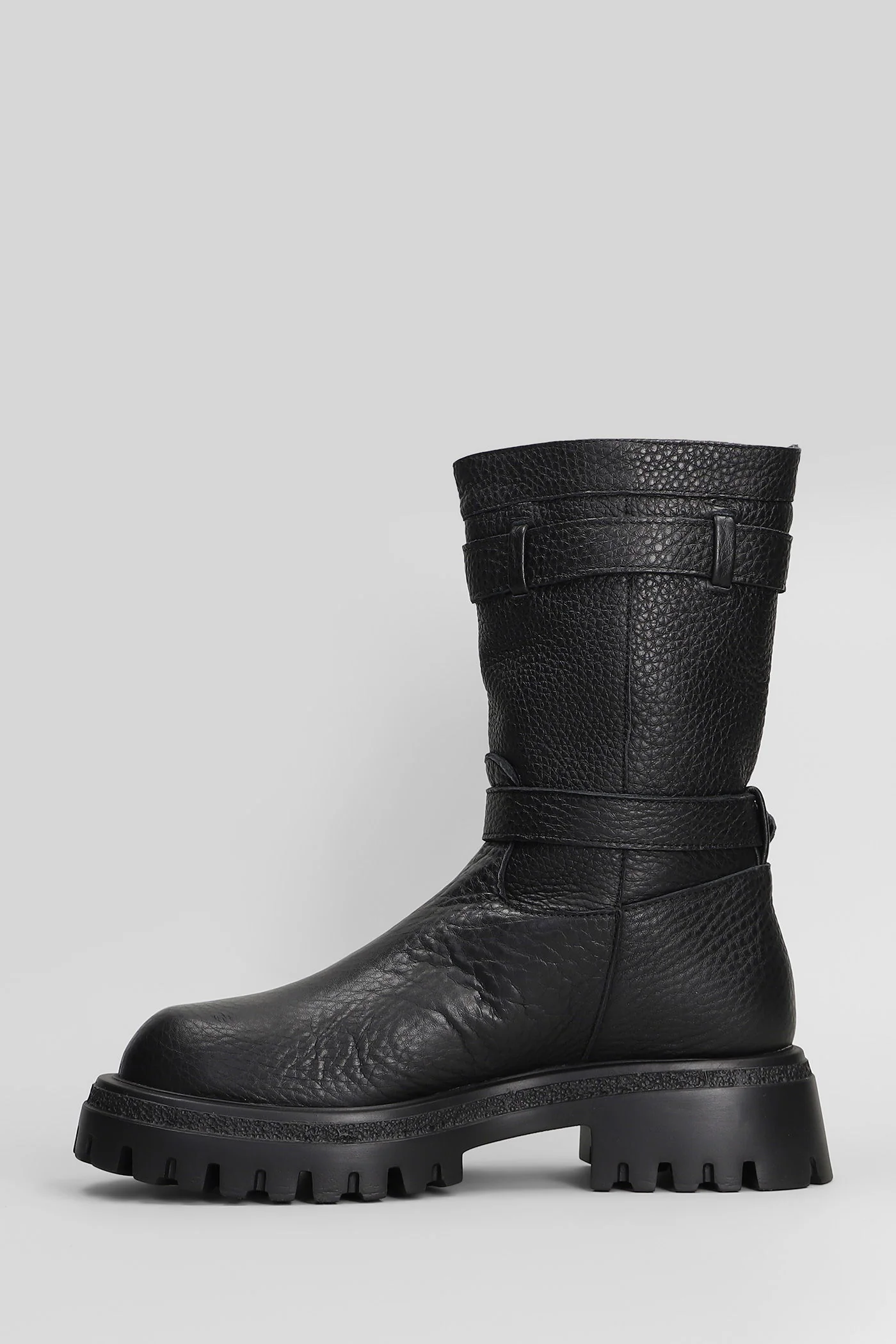 Norvegia low heels Ankle boots in black leather - Image 3