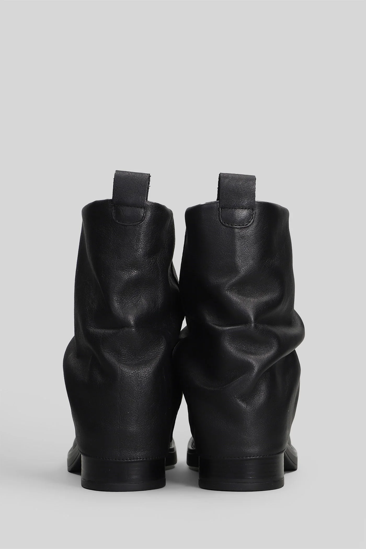 Royal low heels Ankle boots in black leather - Image 4