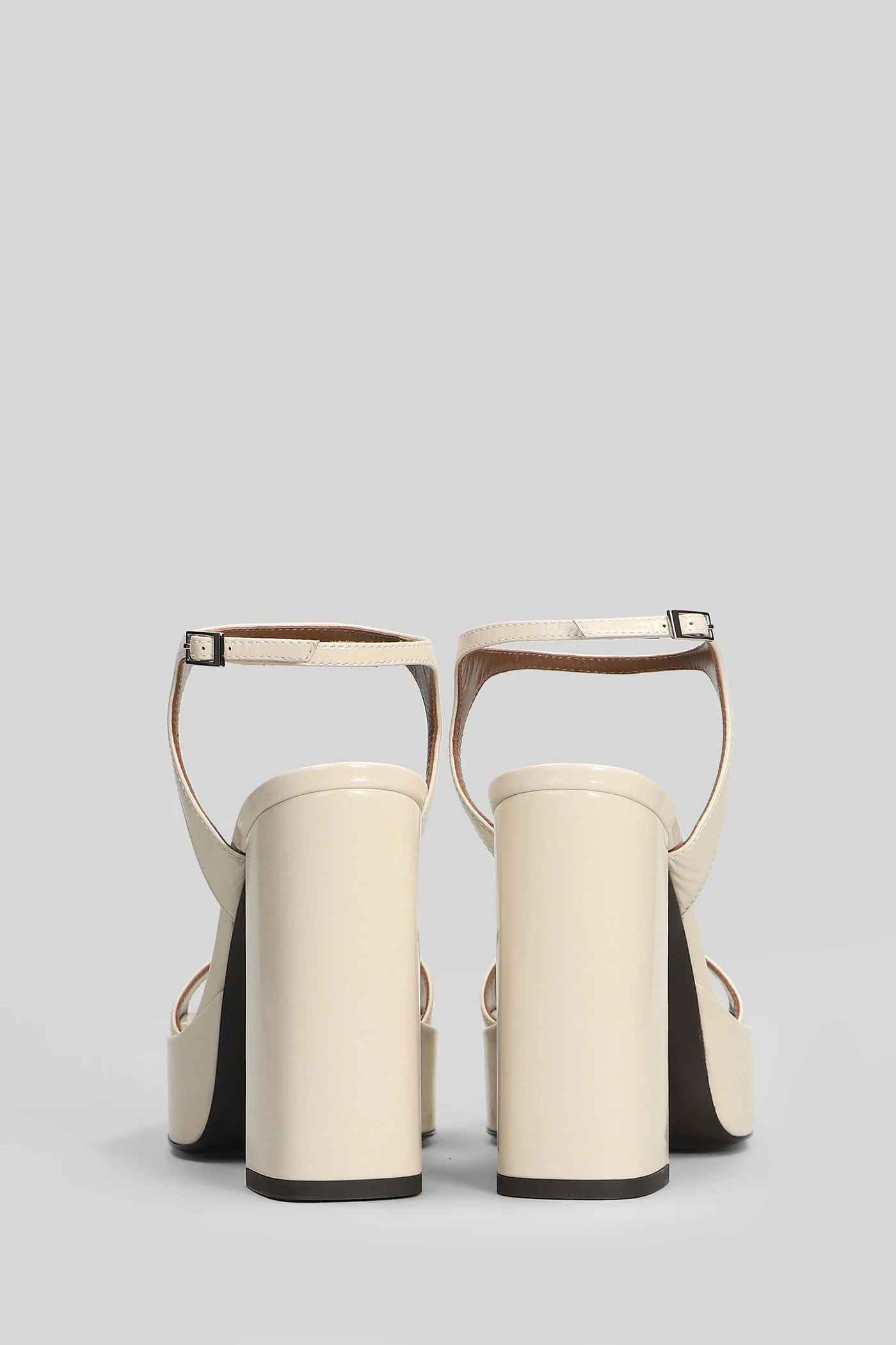 Biarritz 85 Sandals in beige patent leather - Image 4