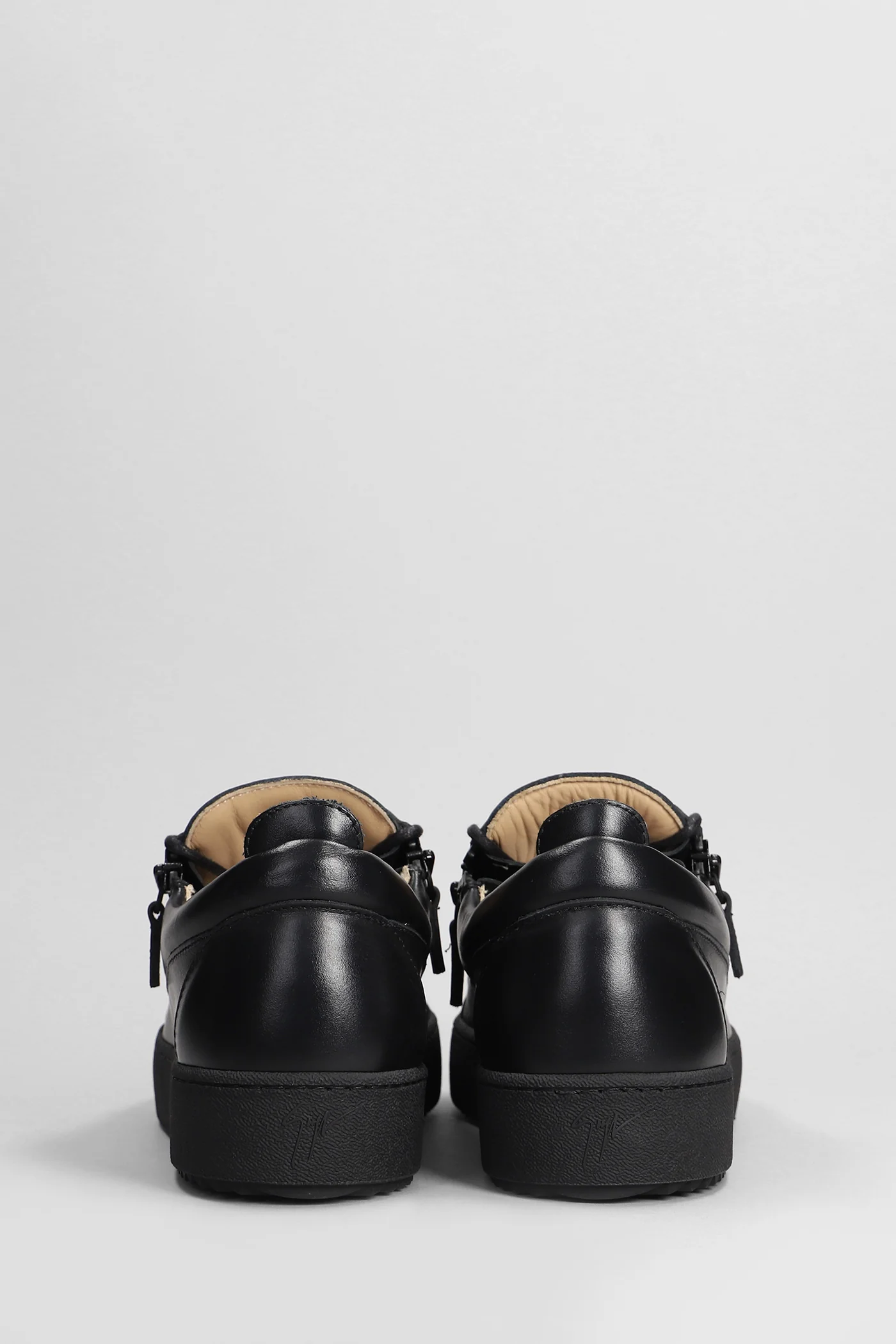 Frankie Sneakers in black leather - Image 4