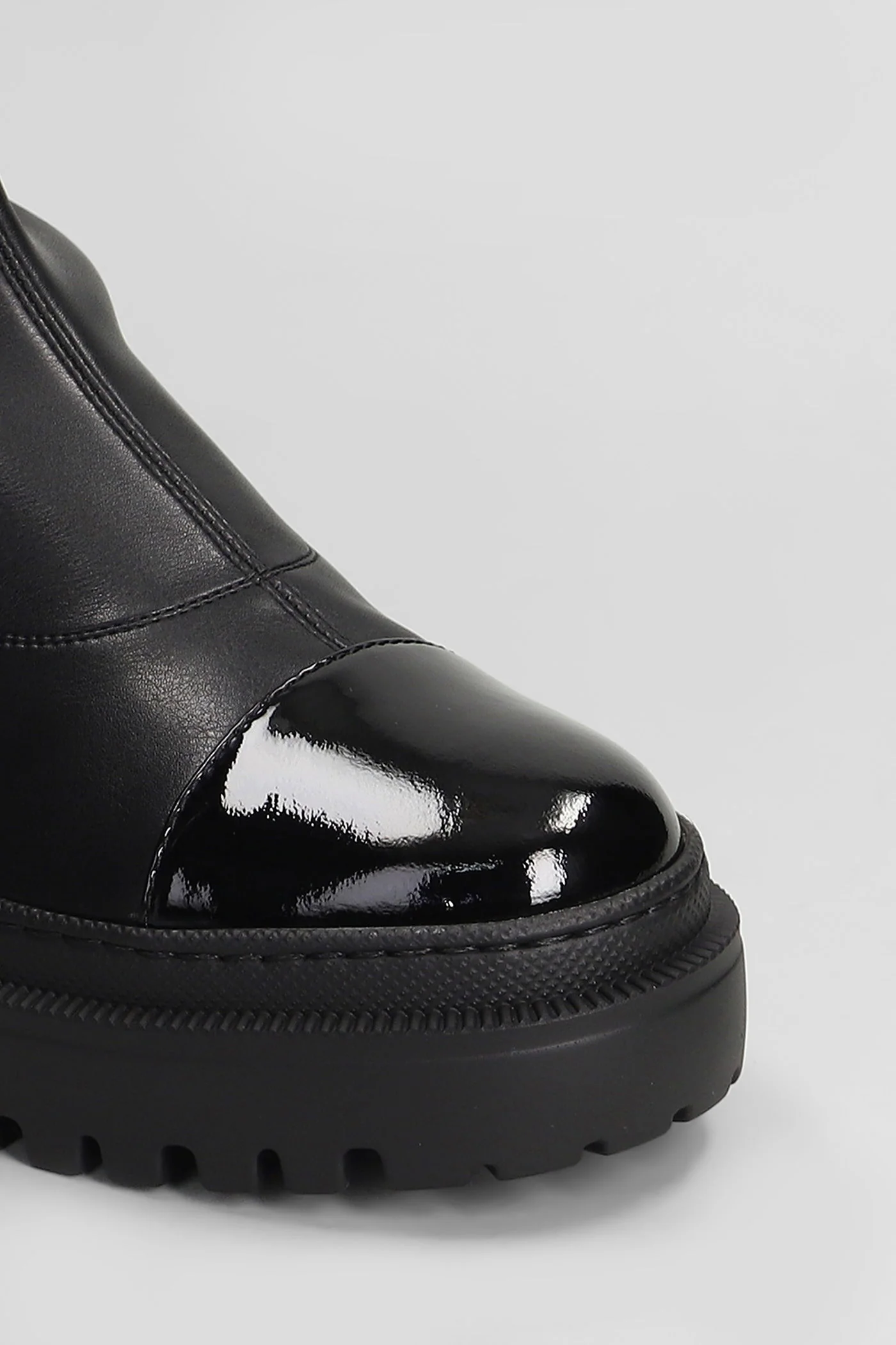 Lionora Combat boots in black leather - Image 5