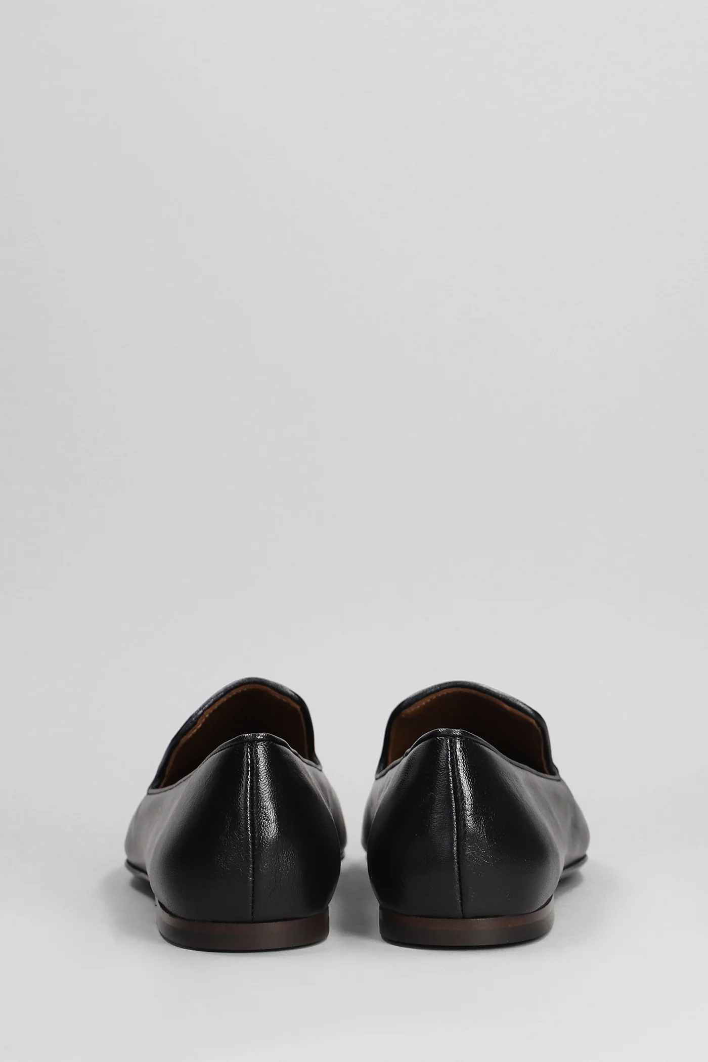 Loafers in black leather - Image 4