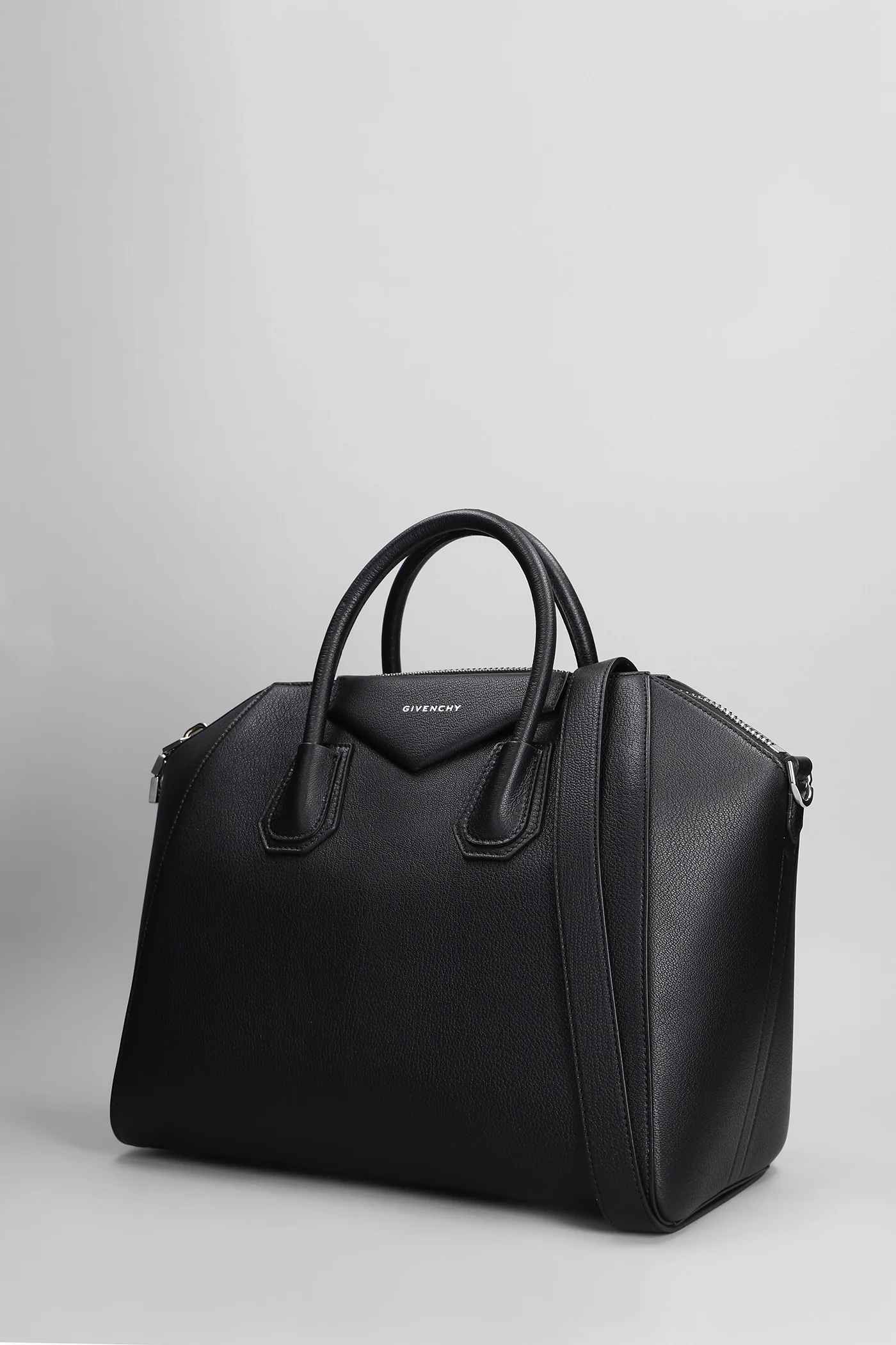 Antigona Hand bag in black leather - Image 2