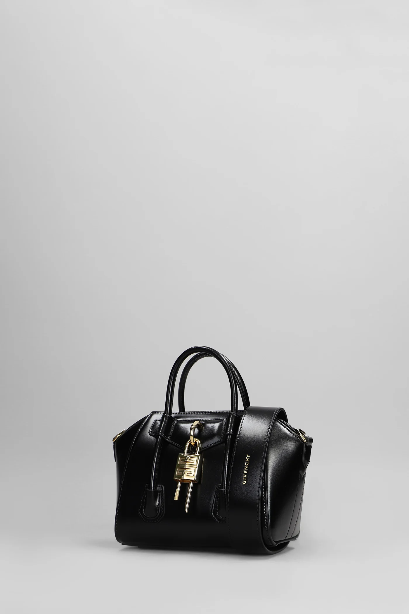 Antigona lock toy Shoulder bag in black leather - Image 2