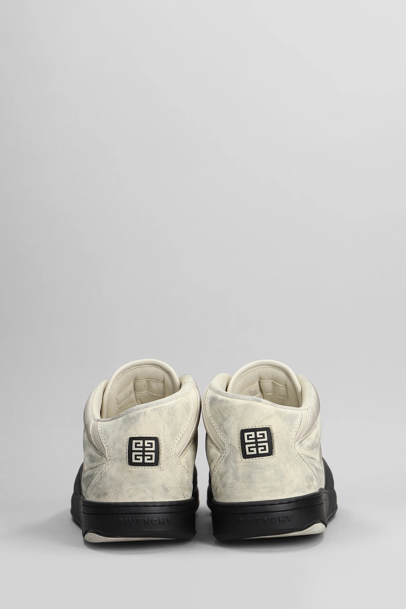 Sneakers in beige leather - Image 24