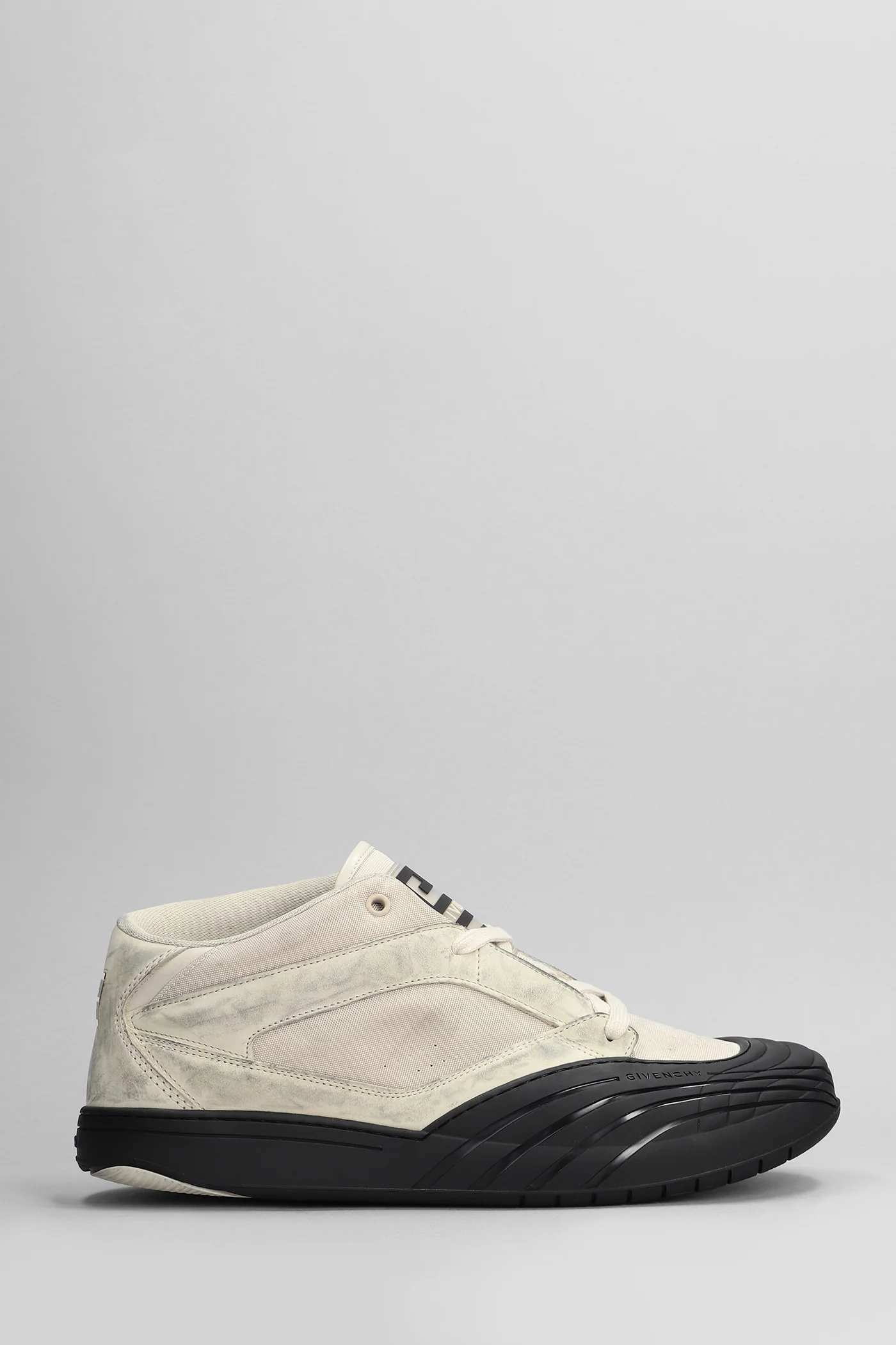 Sneakers in beige leather - Image 26