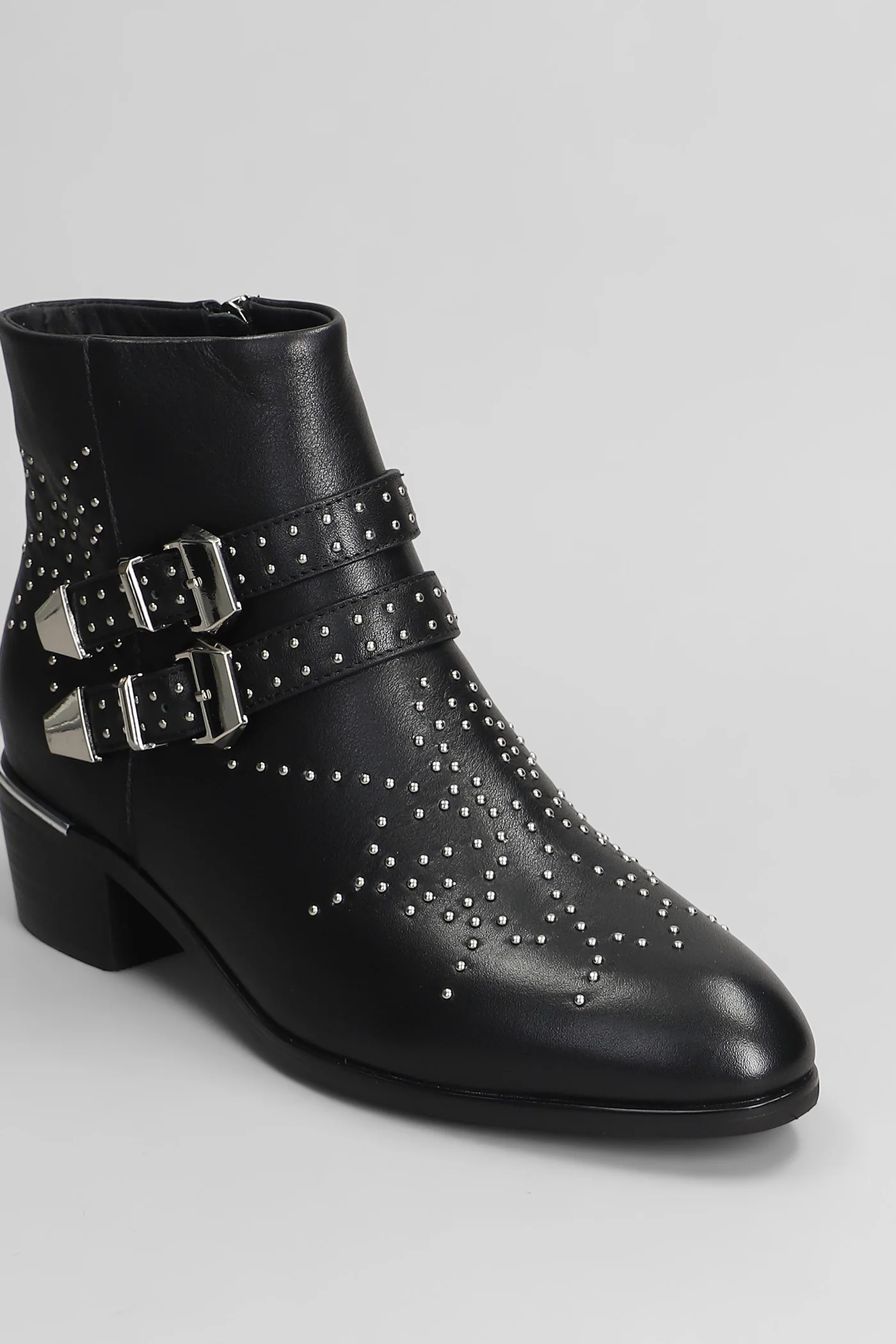 Studs texan Ankle boots in black leather - Image 5