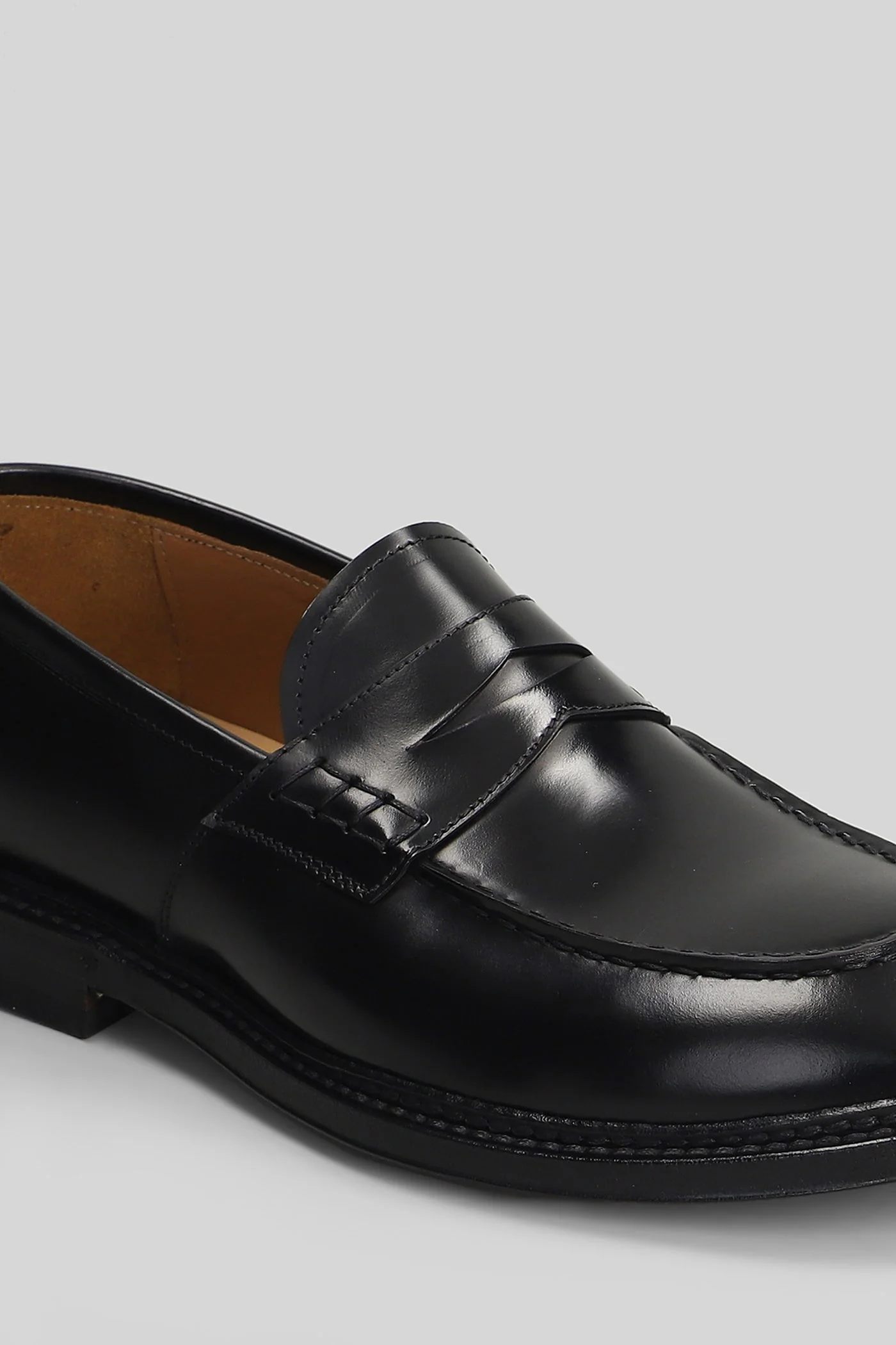 Loafers in black leather - Image 5