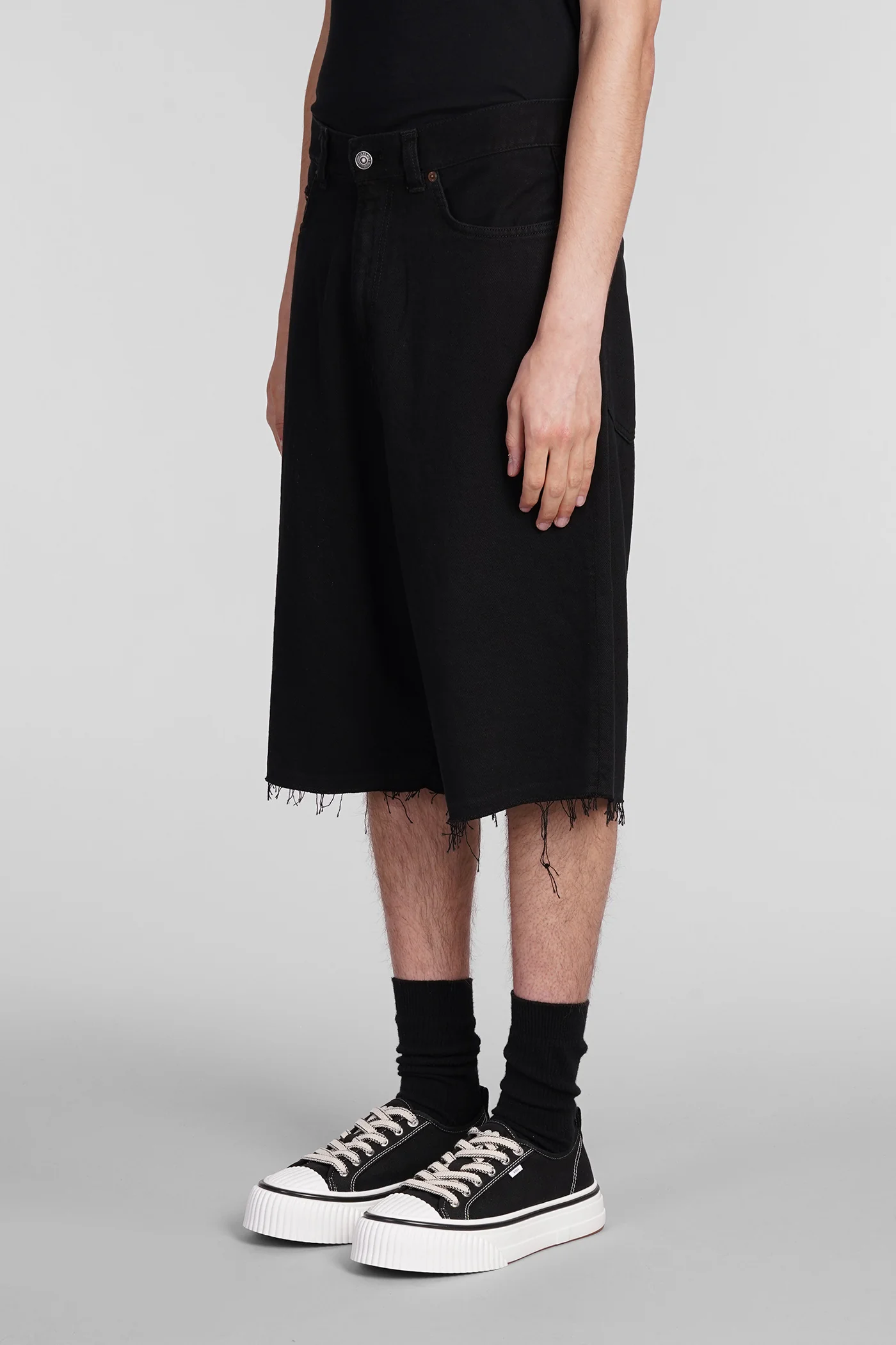 Vulcano Shorts in black cotton - Image 4