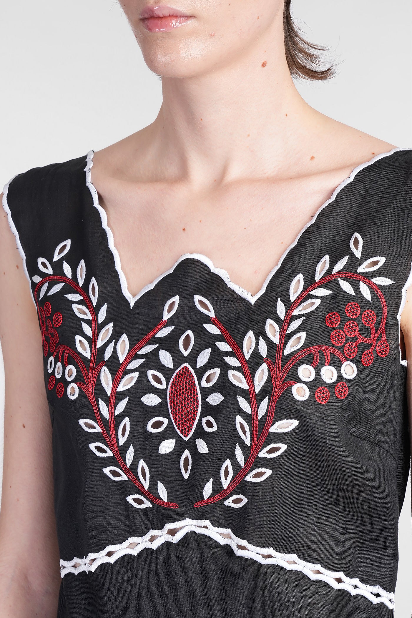 Athina Long dress in black linen - Image 5