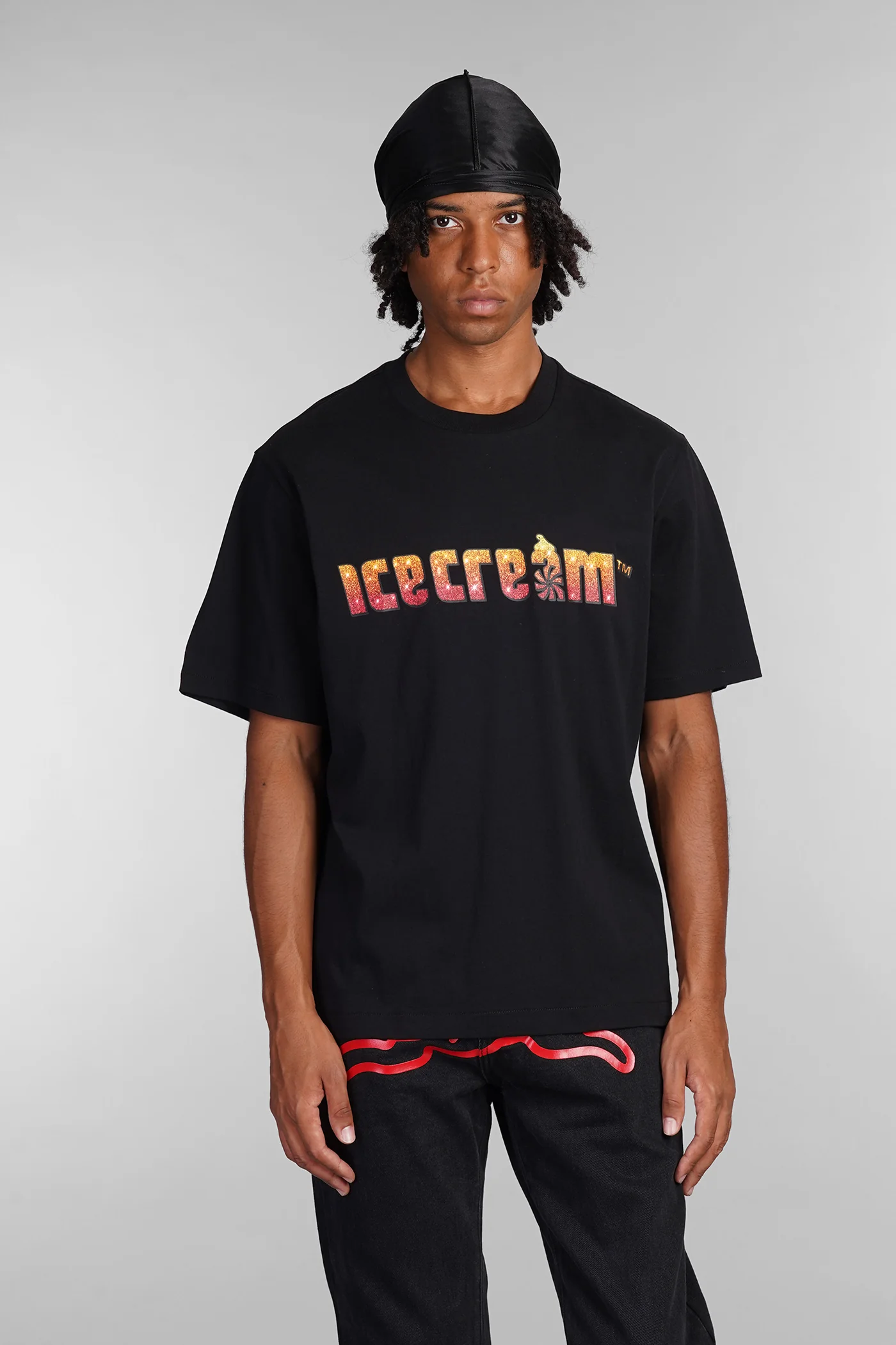 T-Shirt in black cotton