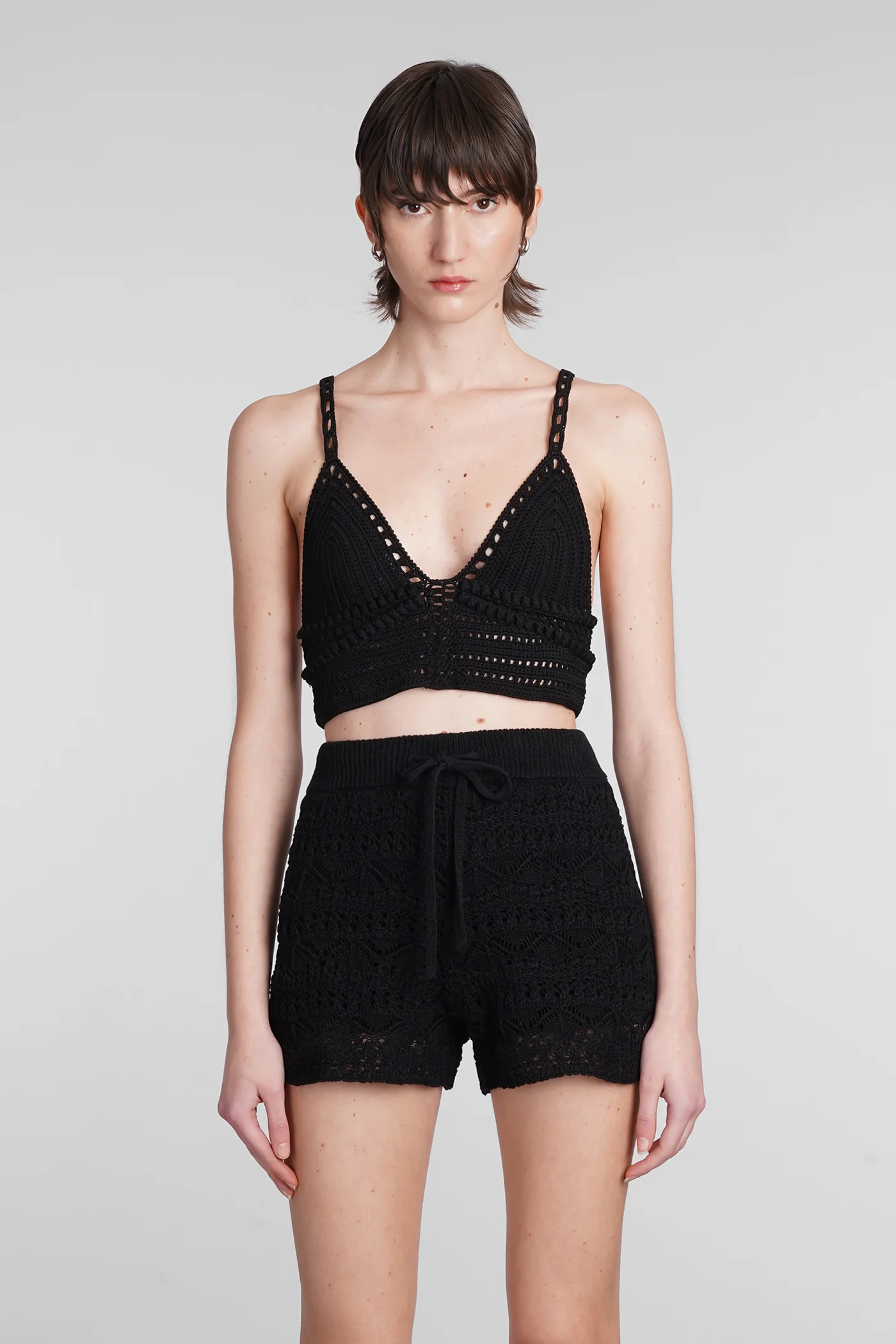 Kleo Topwear in black viscose