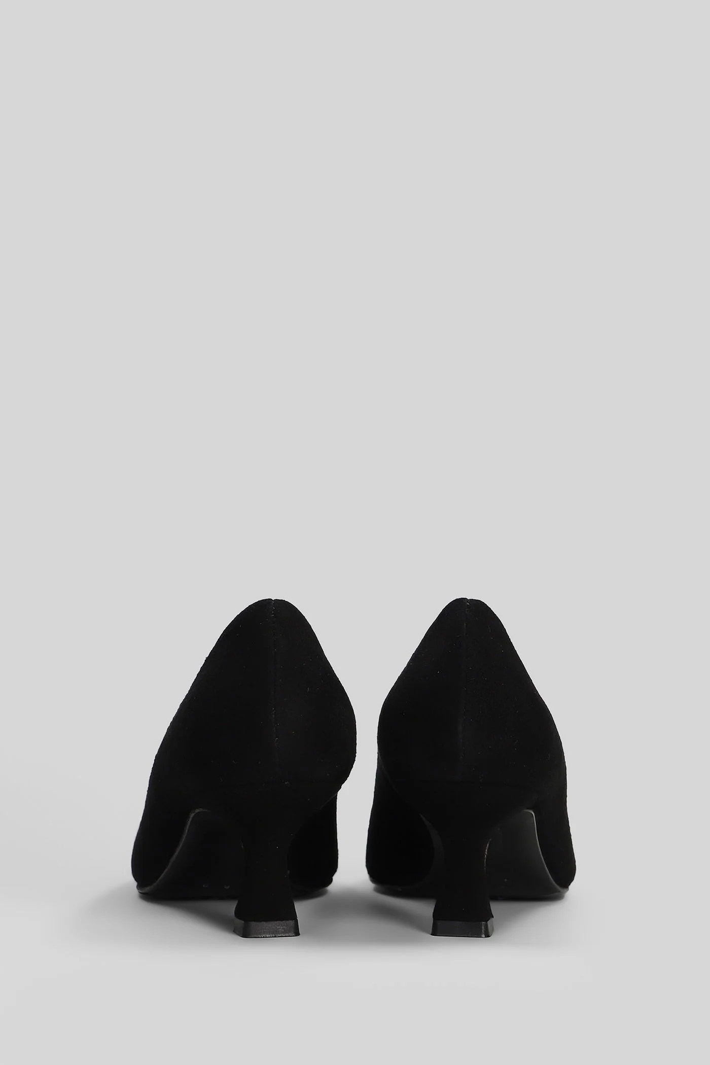 Pumps in black suede - Image 4