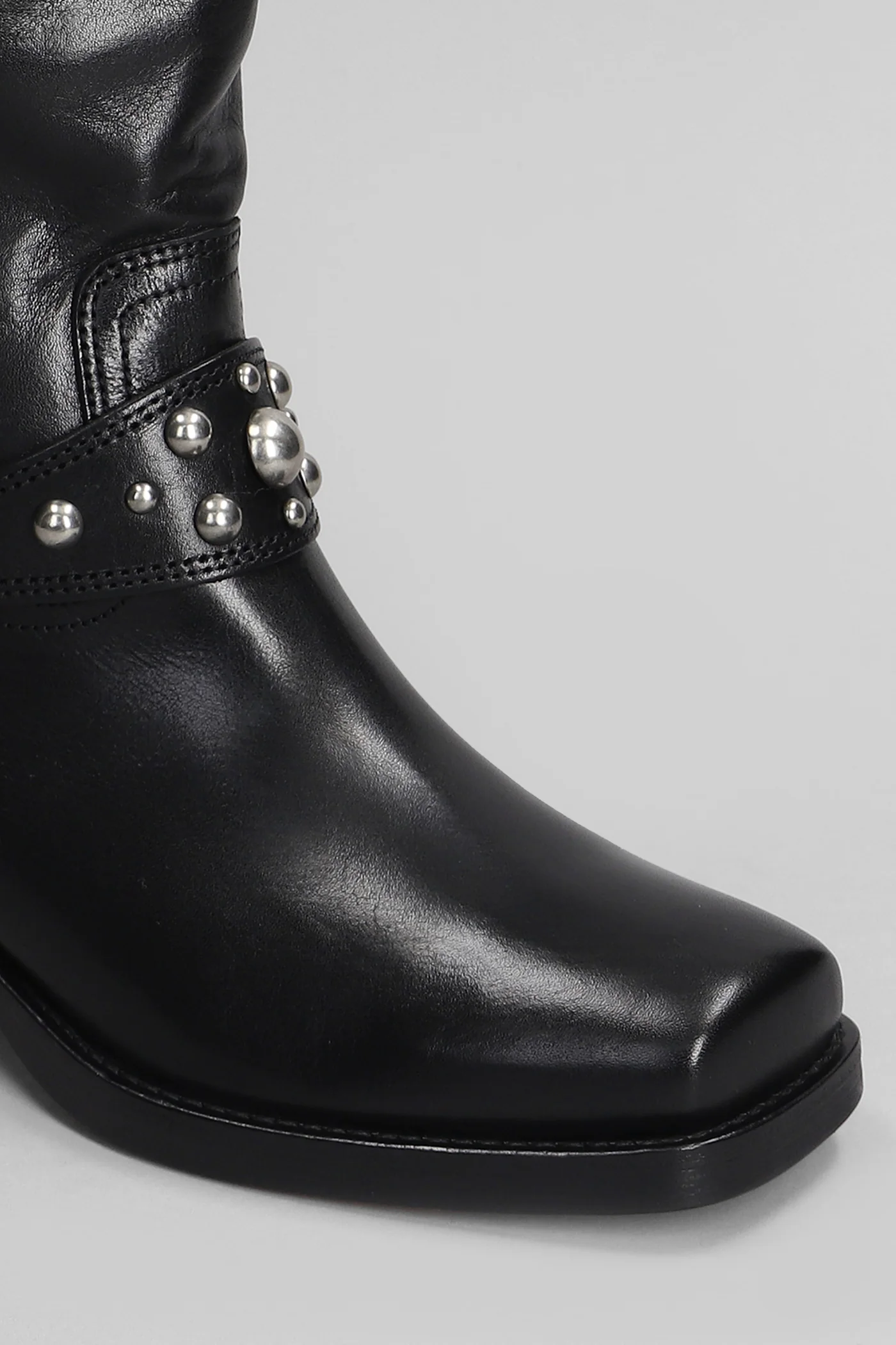 Antya low heels Ankle boots in black leather - Image 5