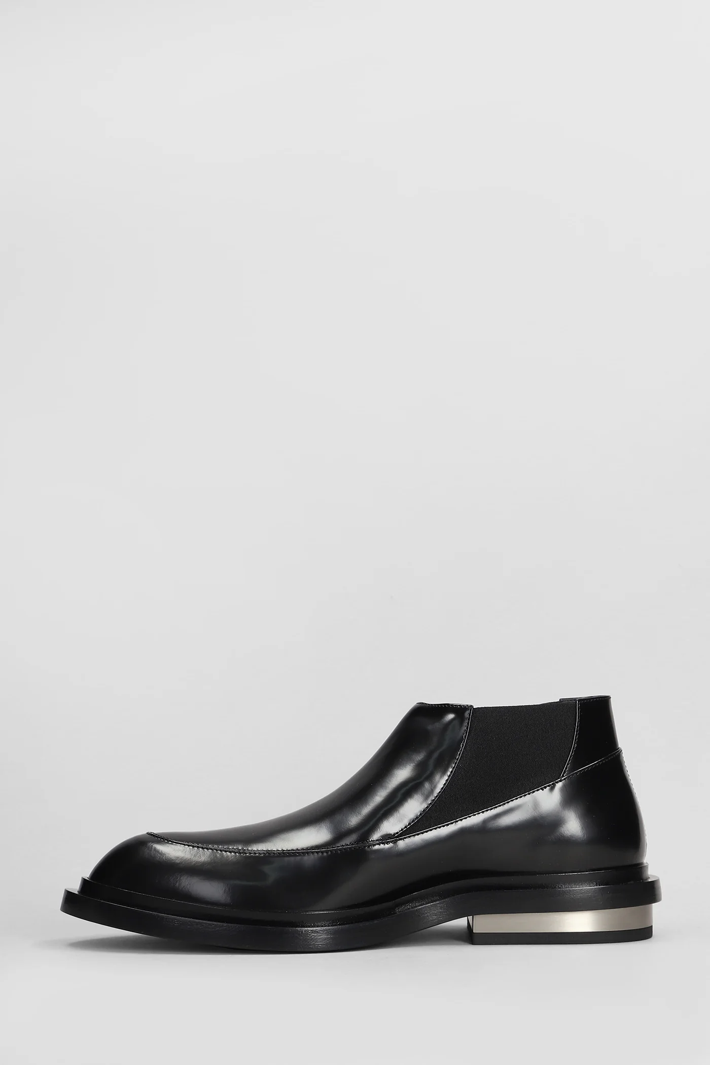 Ankle boots in black leather - Image 3