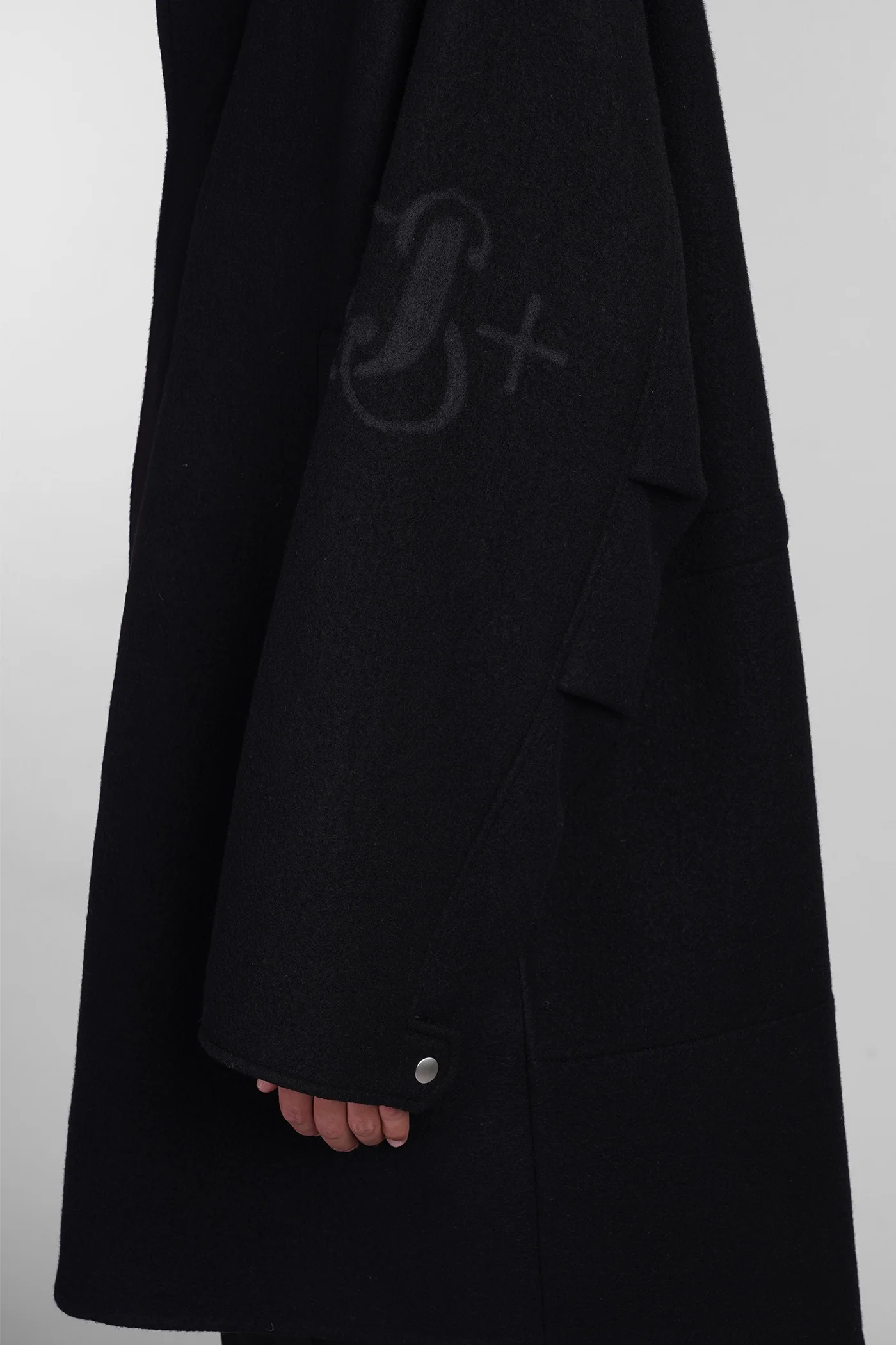 Coat in black wool - Image 5